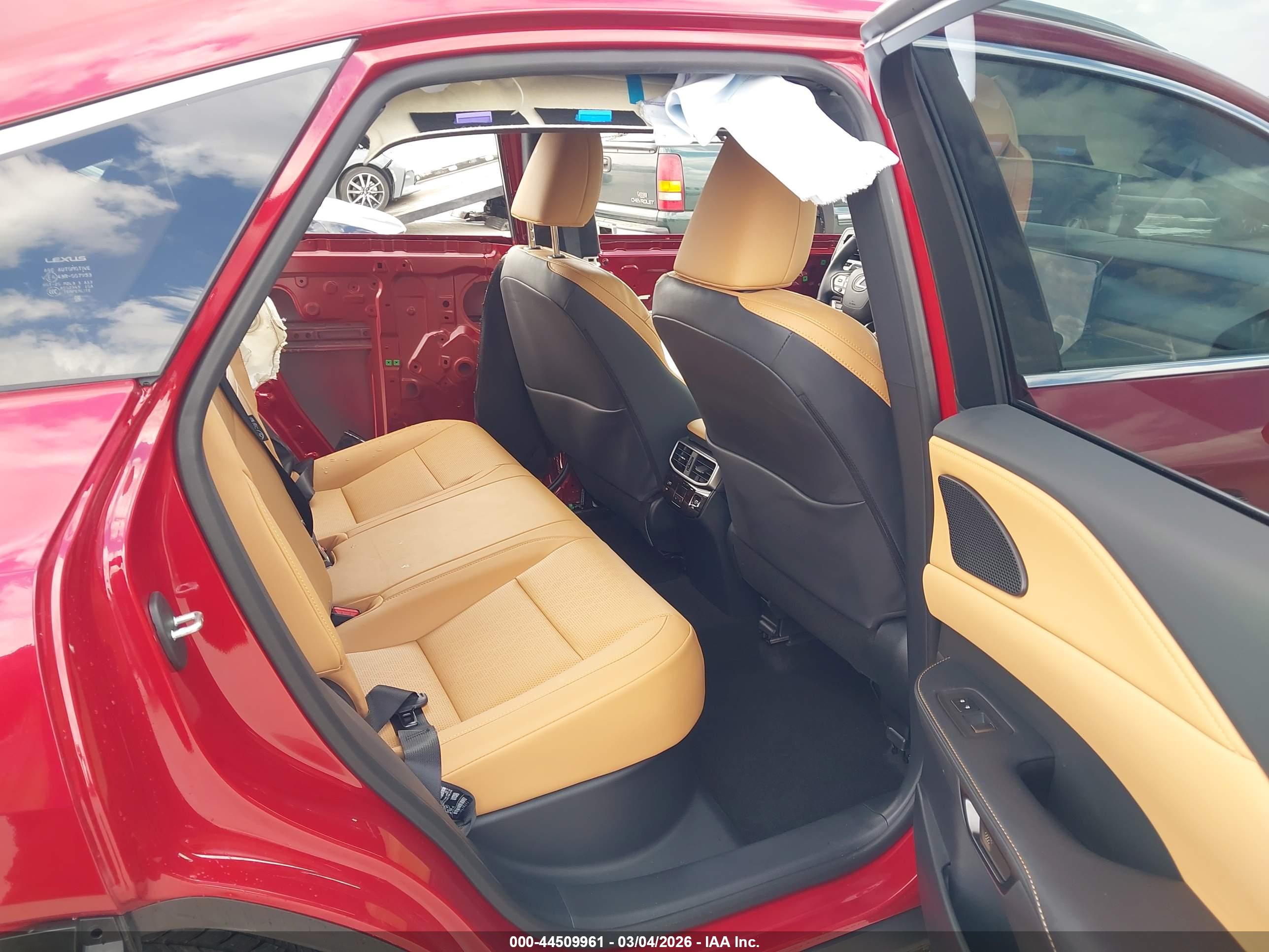 LEXUS RX image 8