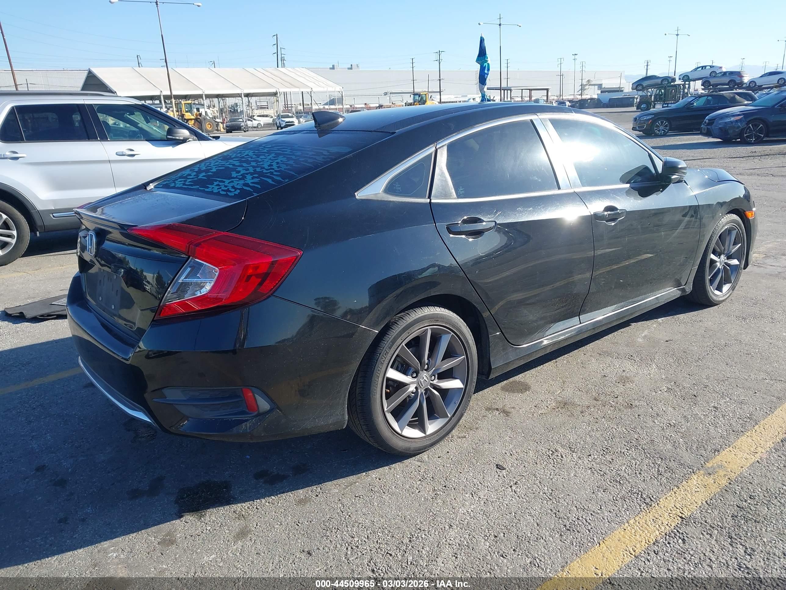 HONDA CIVIC image 4