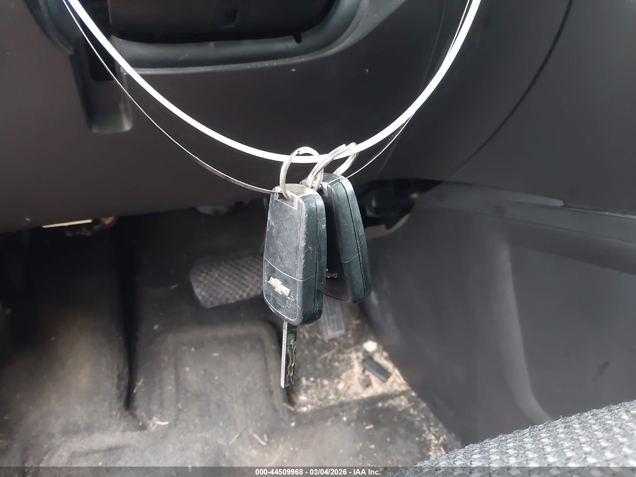 CHEVROLET EQUINOX image 11