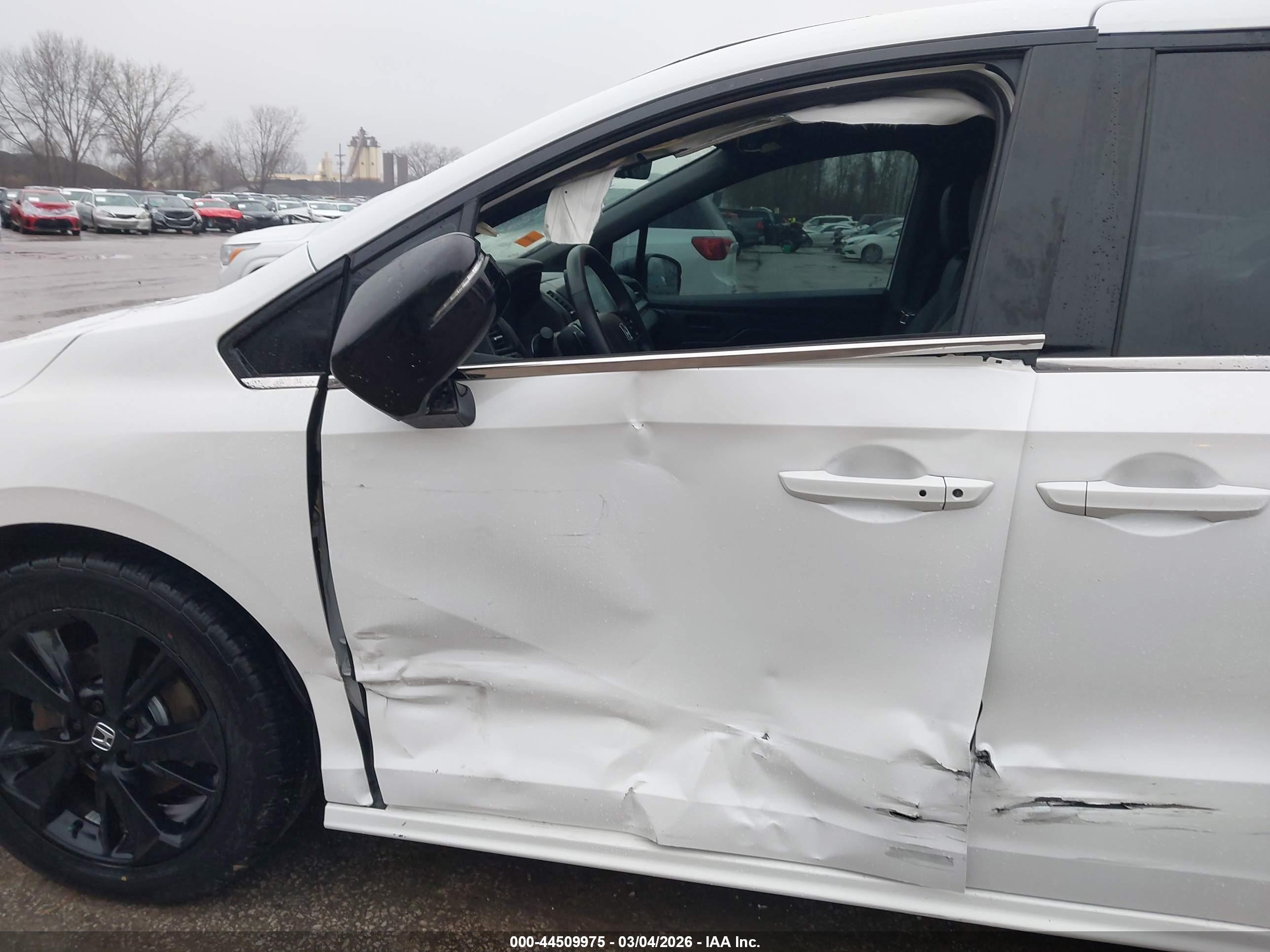 HONDA ODYSSEY image 6
