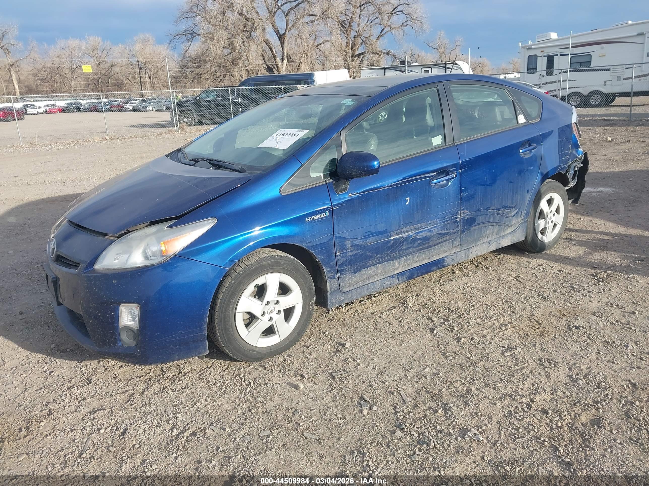 TOYOTA PRIUS image 2