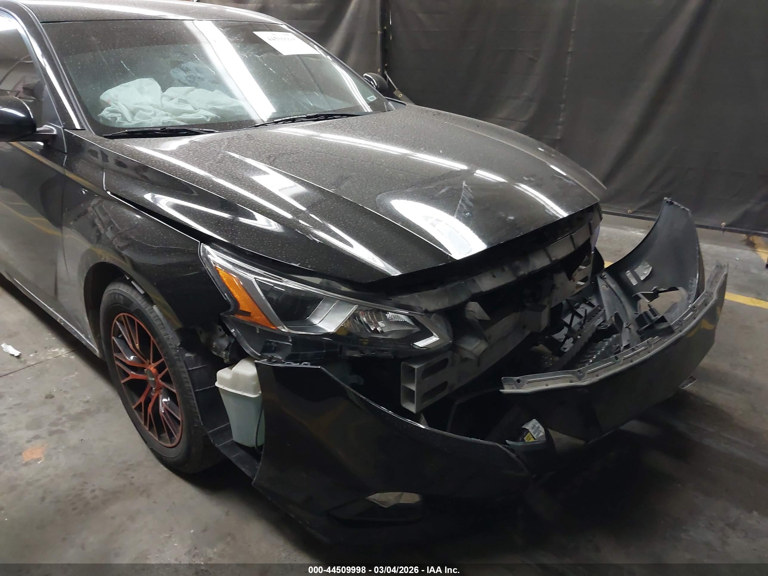 NISSAN ALTIMA image 6