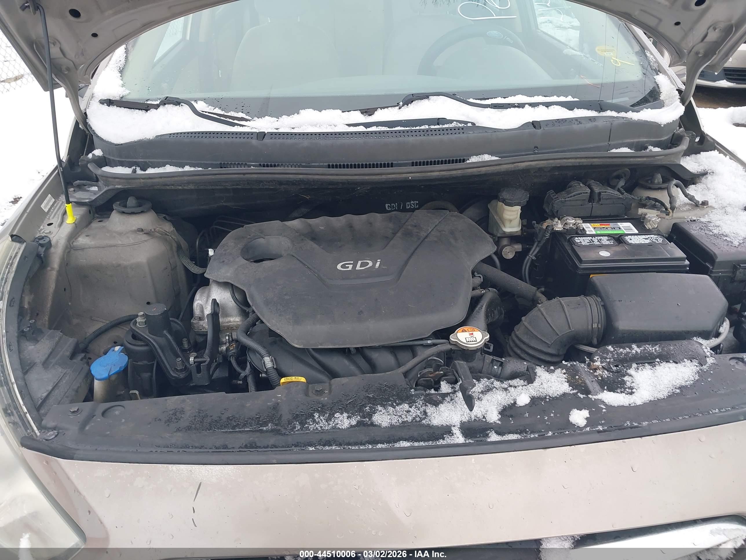 HYUNDAI ACCENT image 10