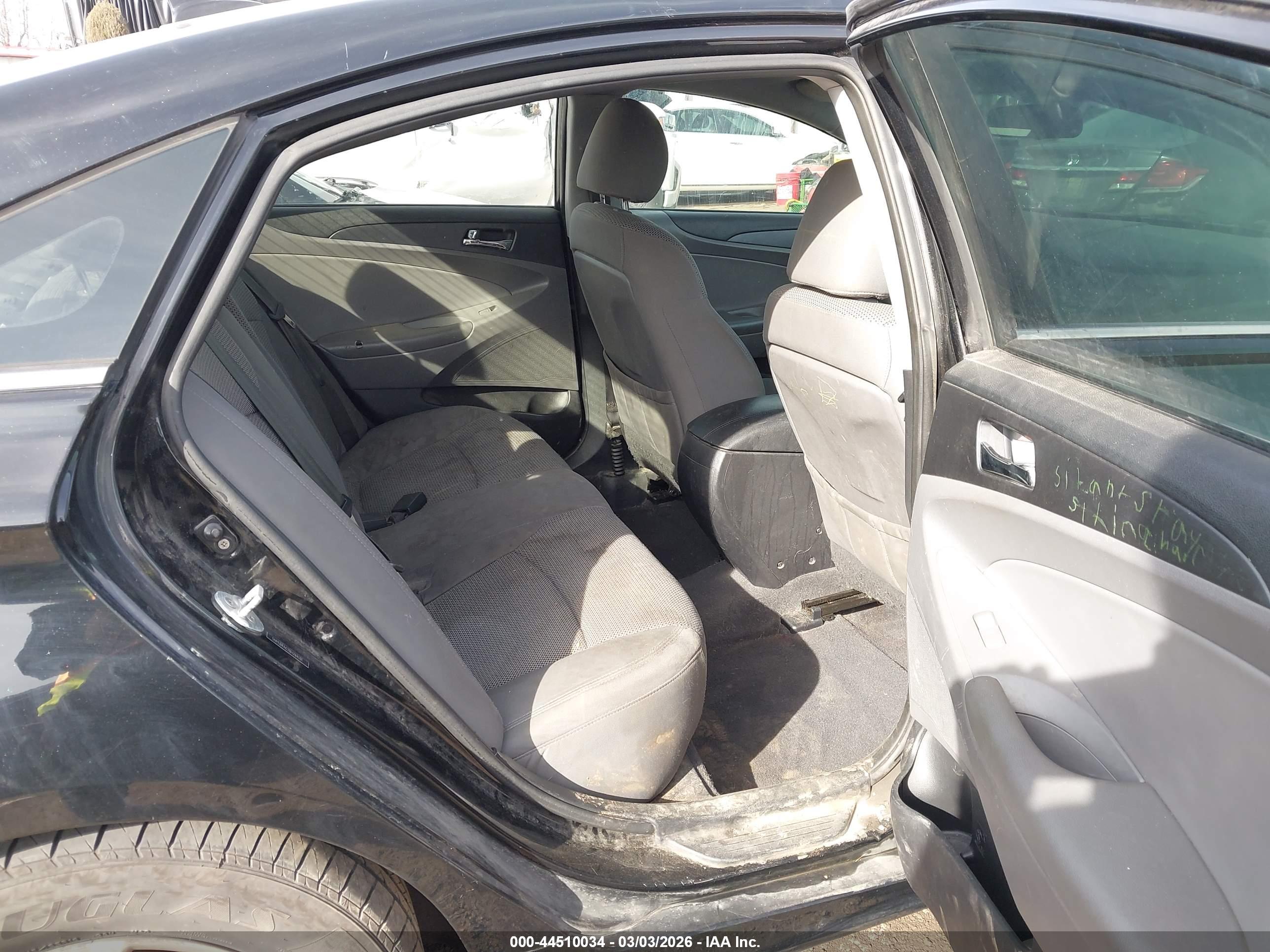 HYUNDAI SONATA image 8