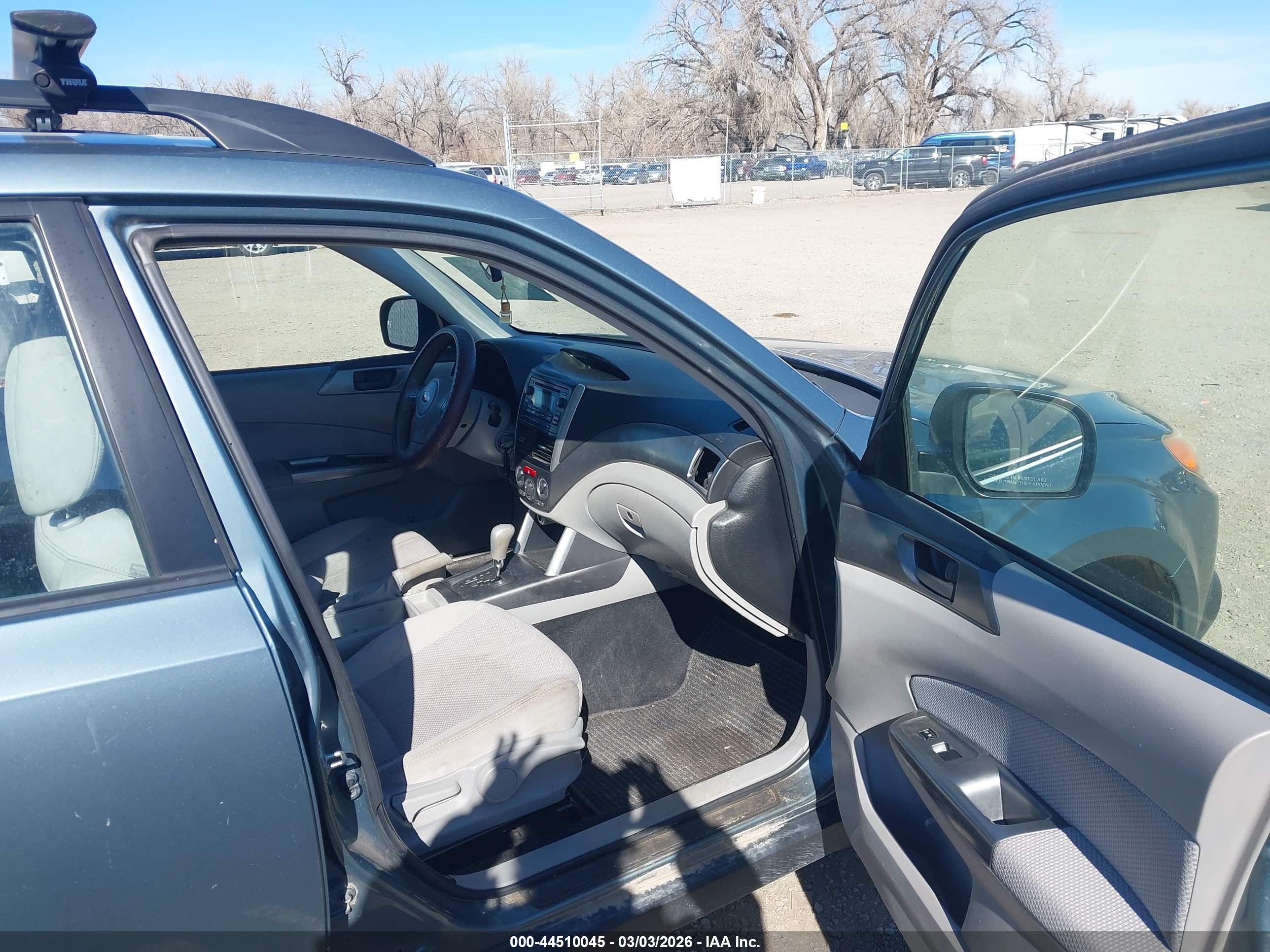 SUBARU FORESTER image 5