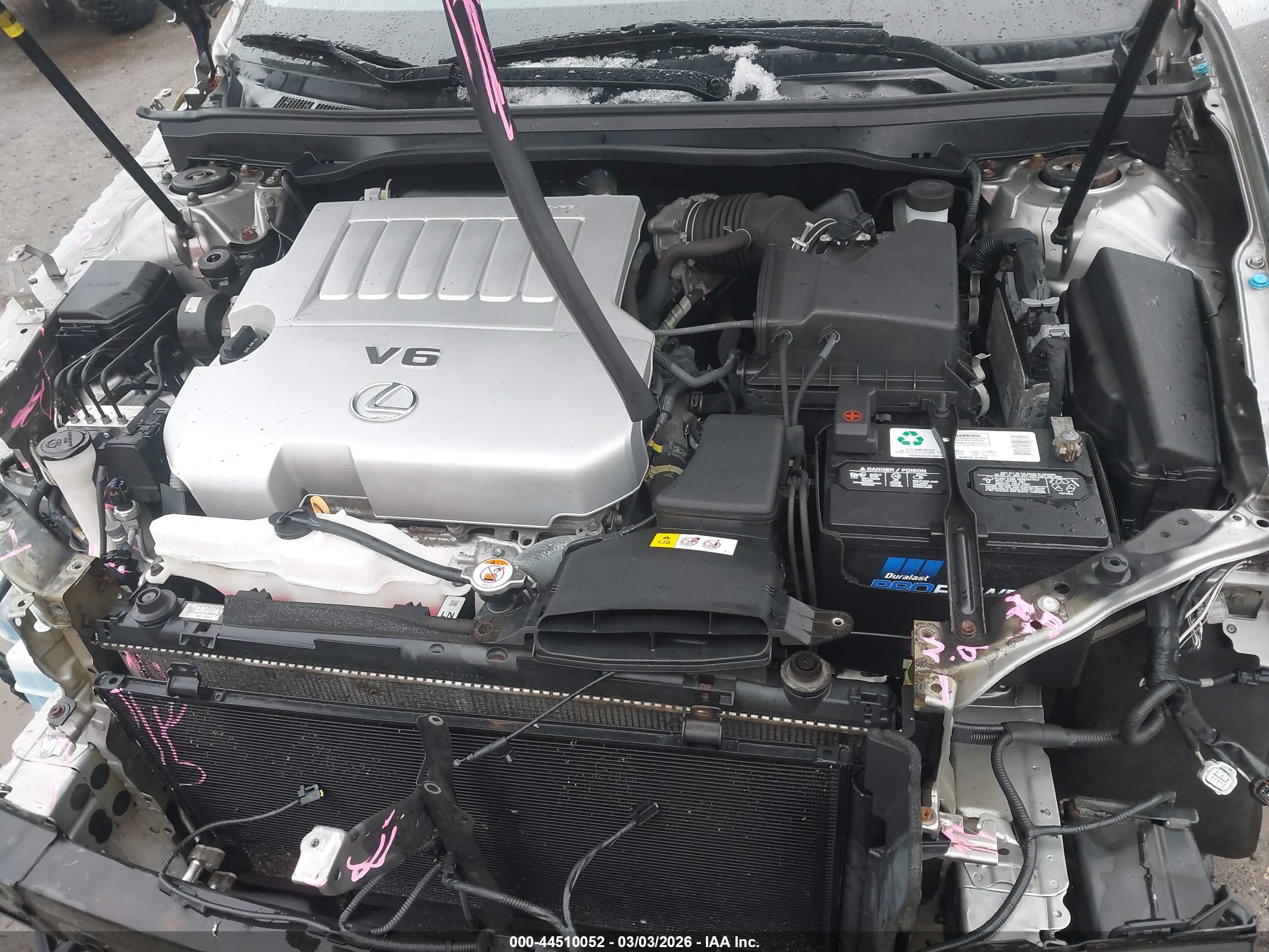 LEXUS ES image 10
