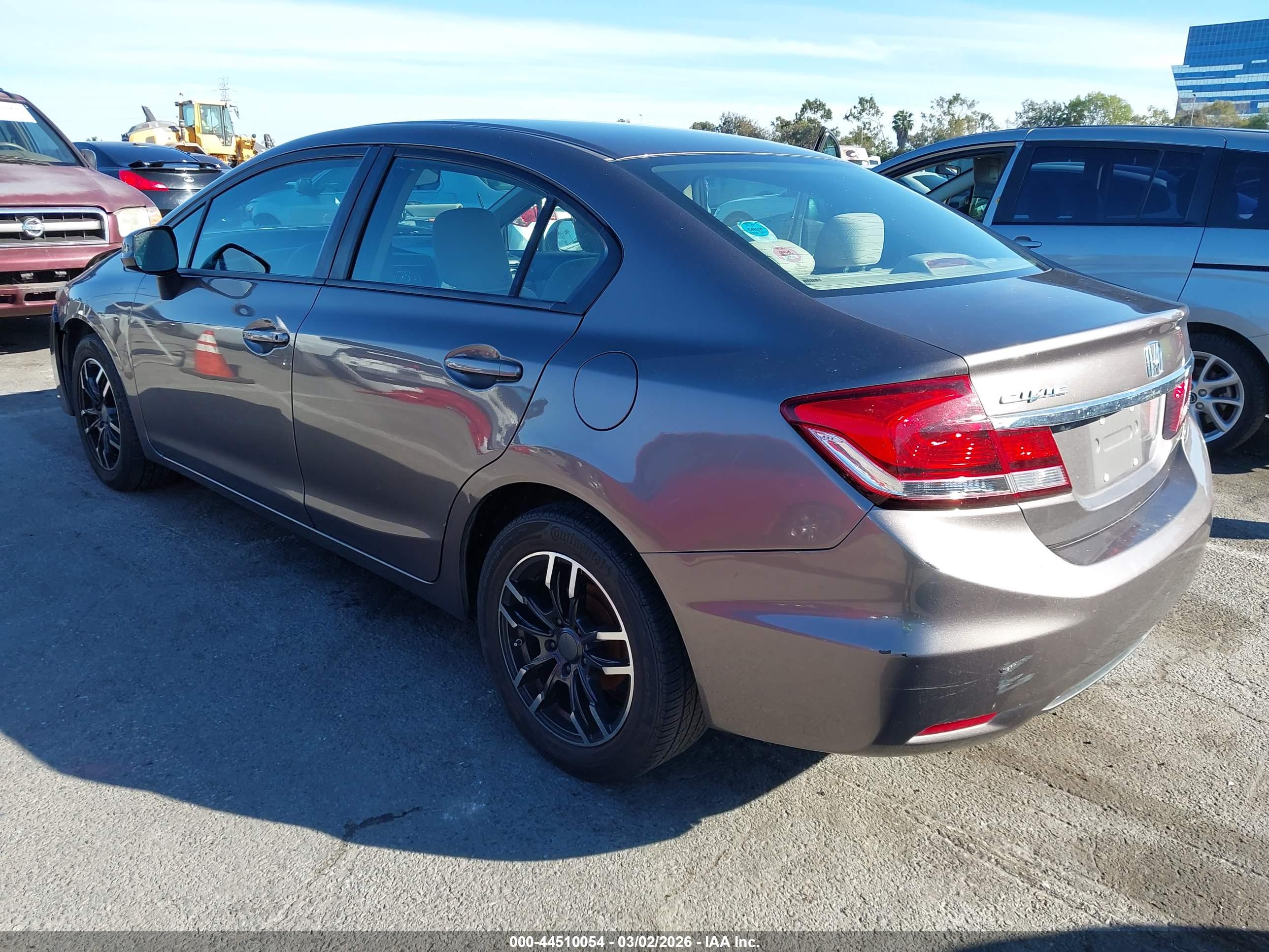 HONDA CIVIC image 3