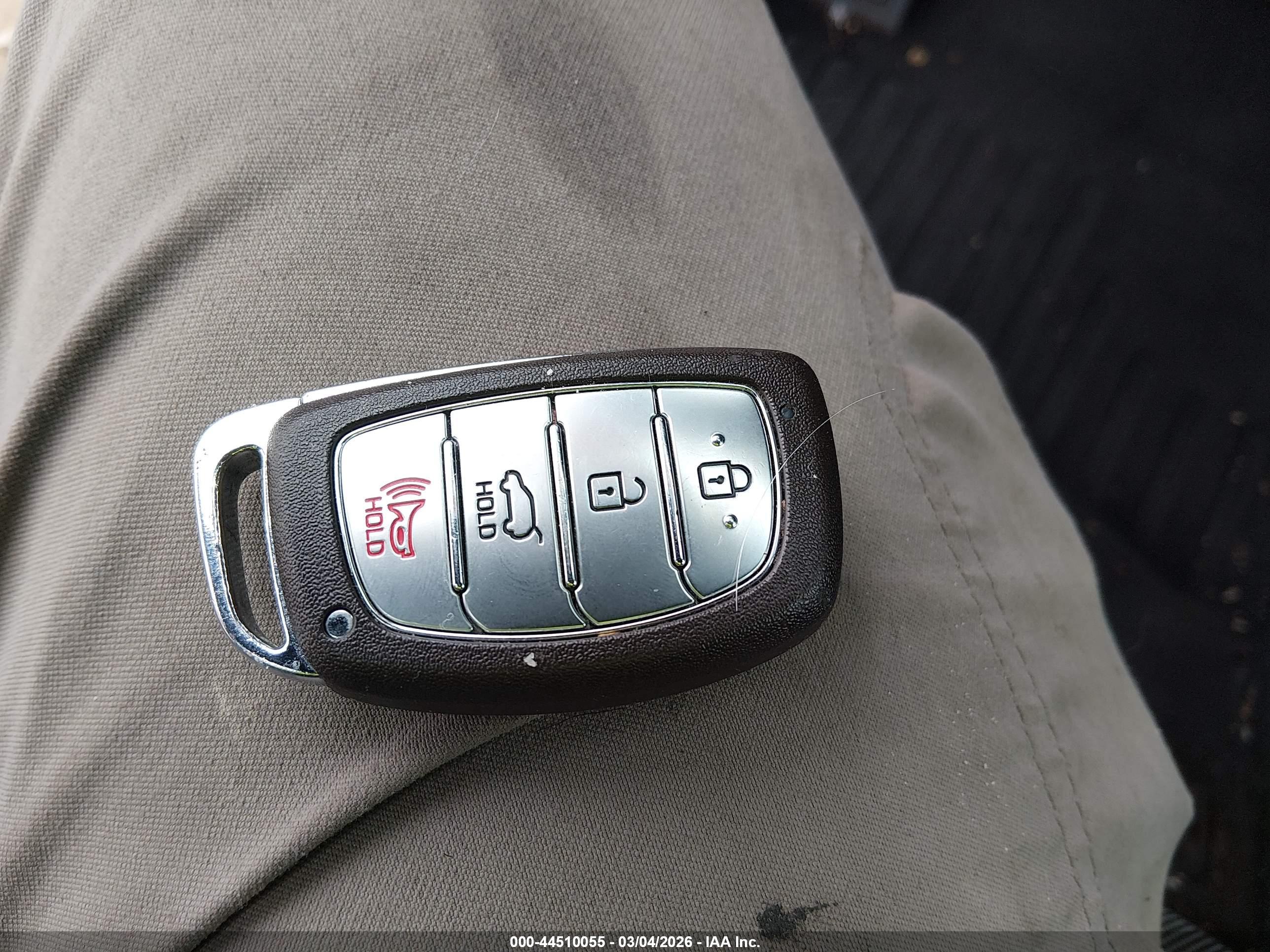 HYUNDAI IONIQ image 11
