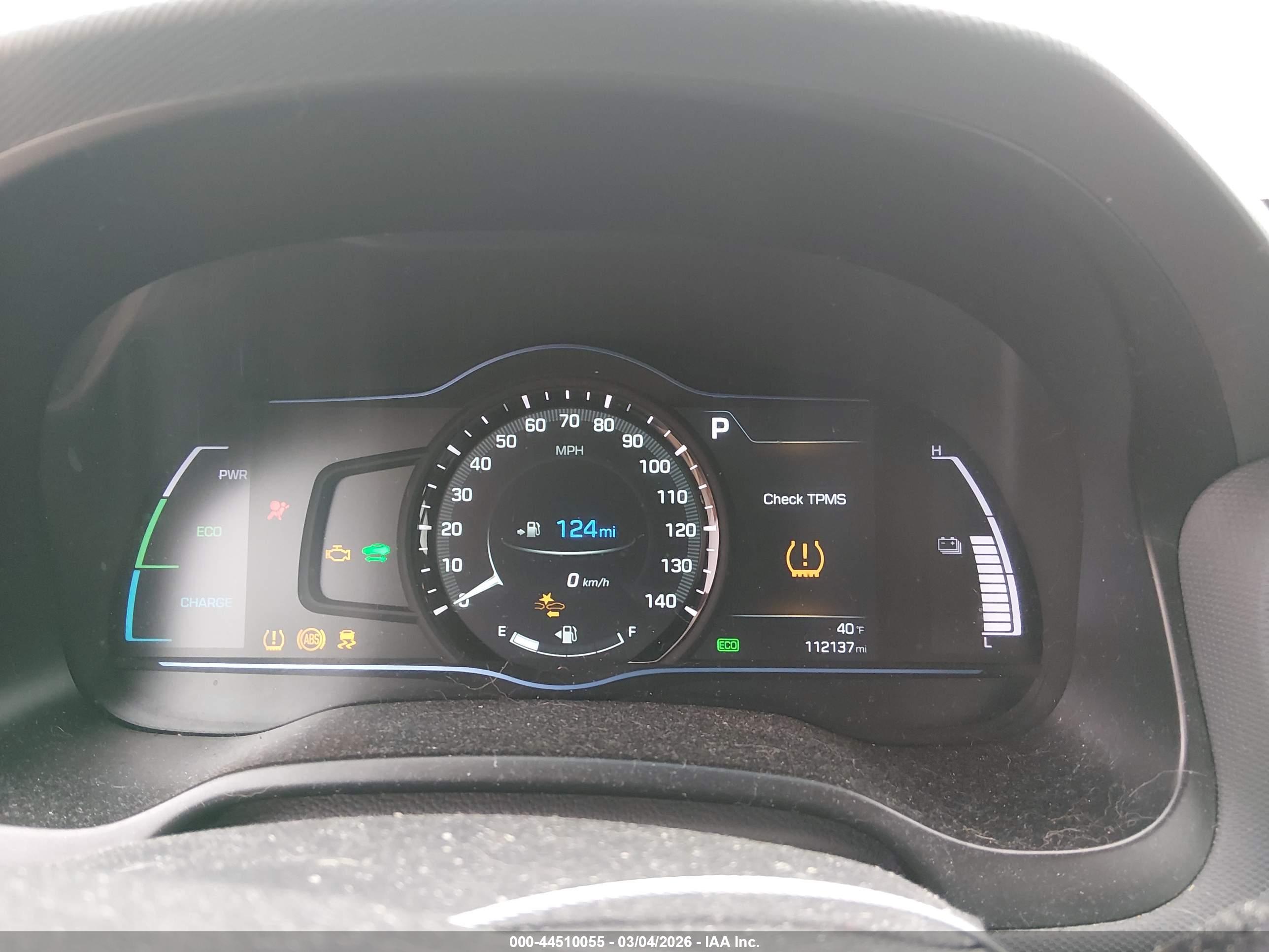 HYUNDAI IONIQ image 7