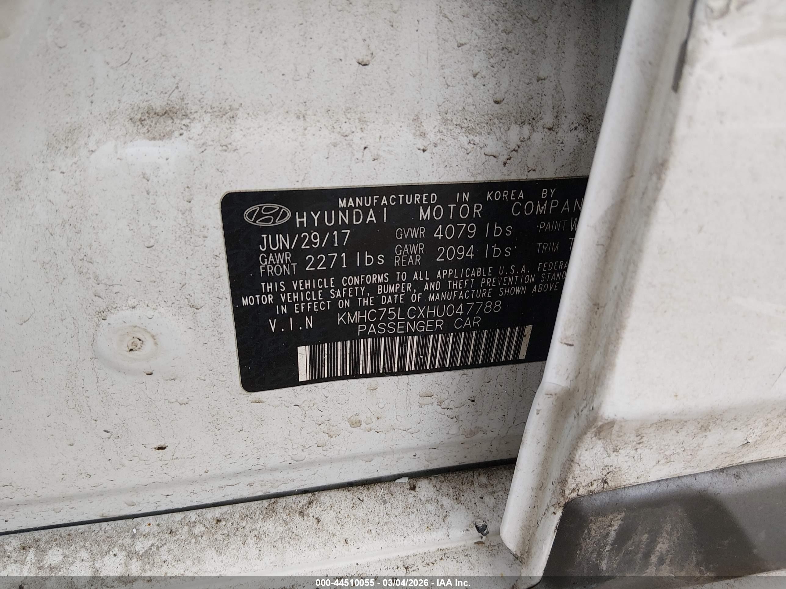 HYUNDAI IONIQ image 9
