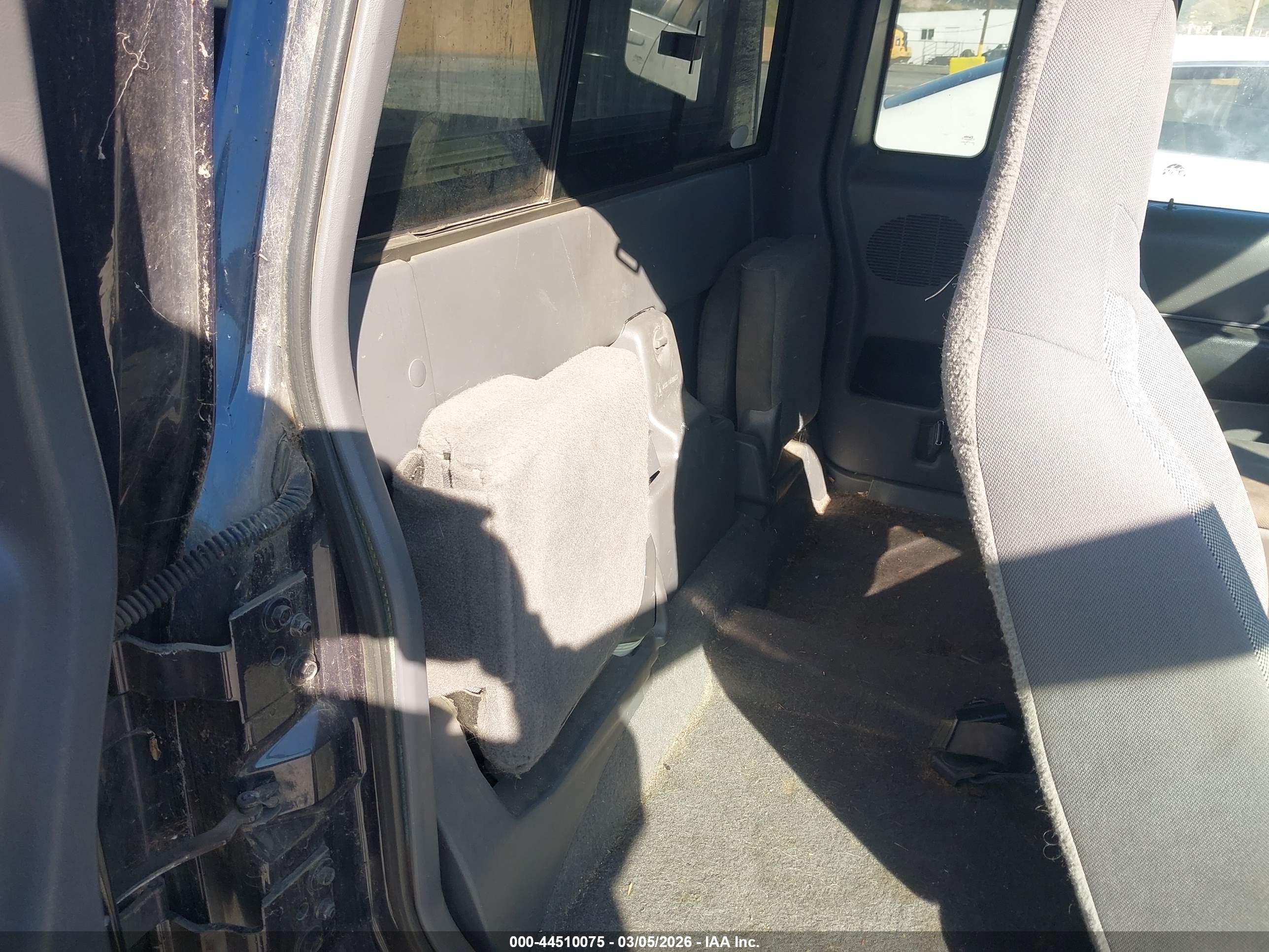 FORD RANGER image 8