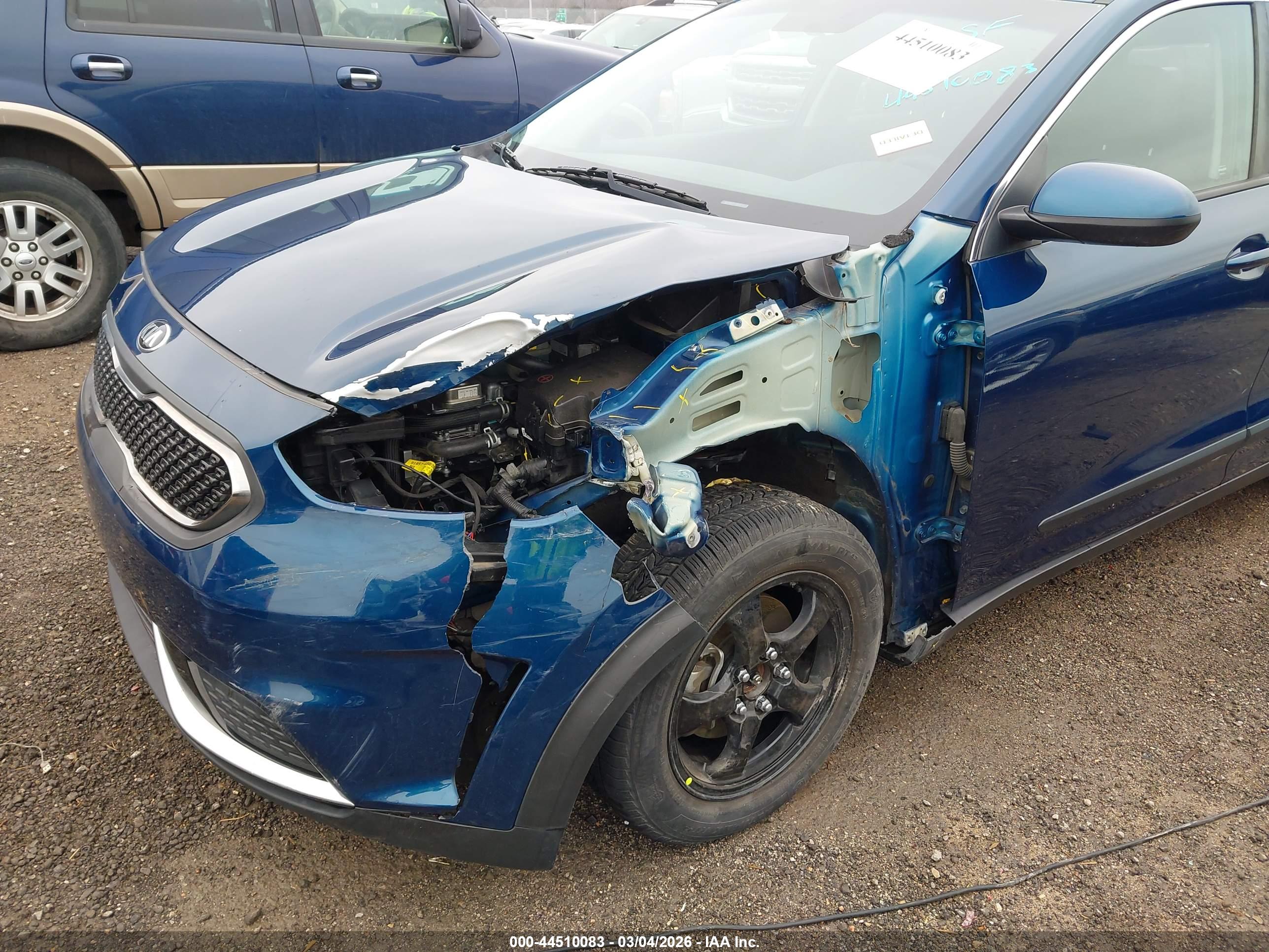 KIA NIRO image 6