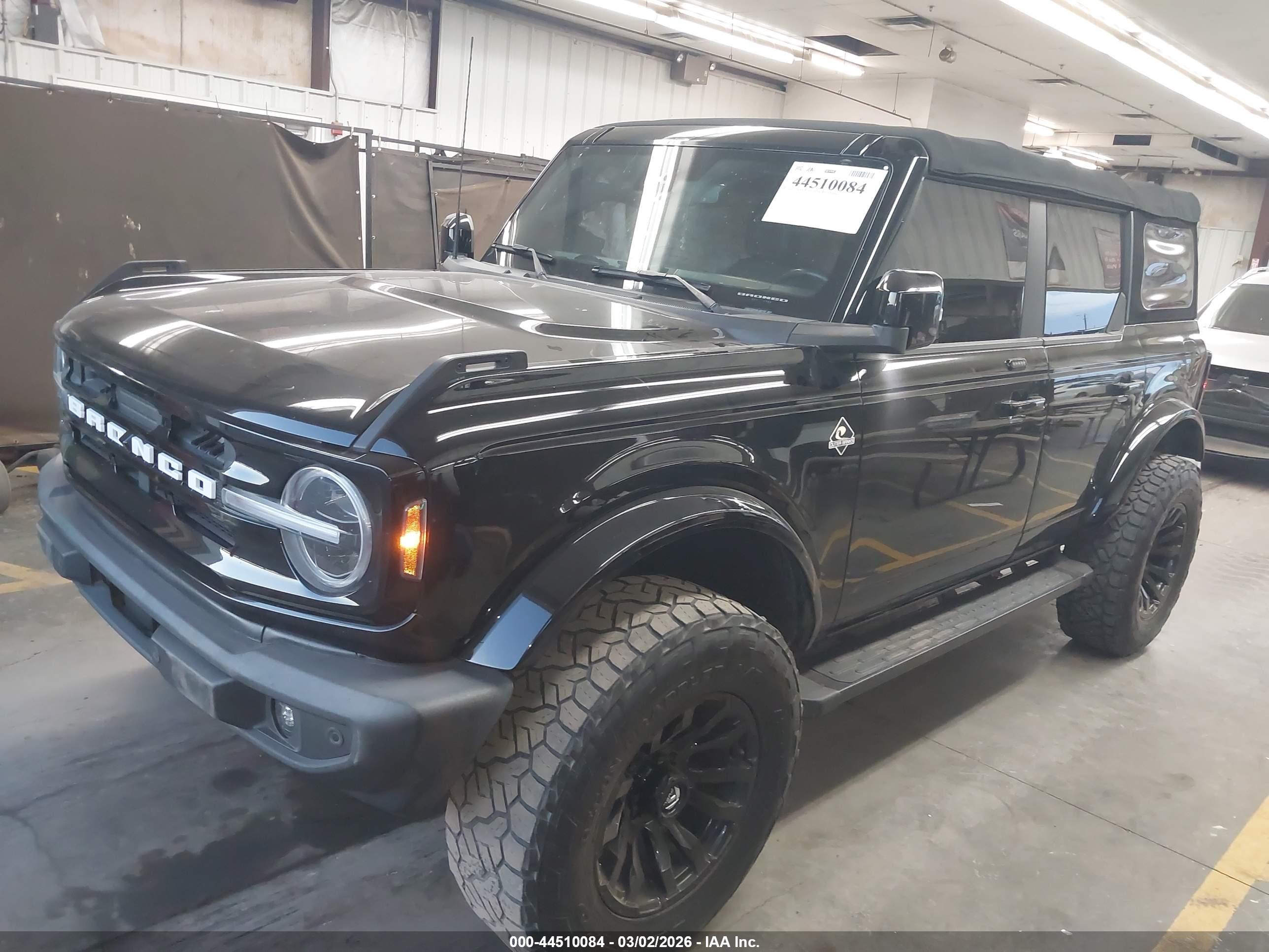 FORD BRONCO image 2