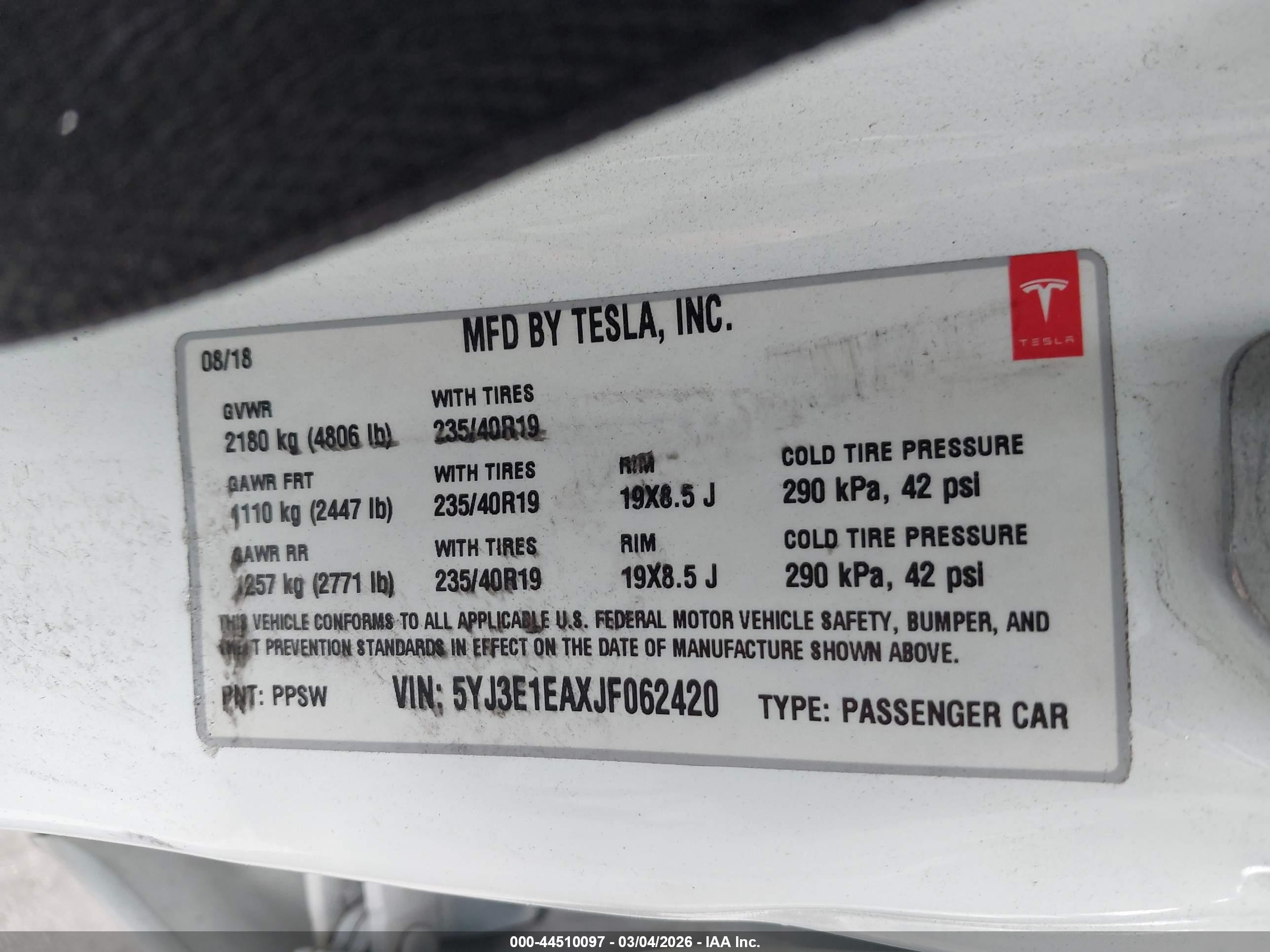 TESLA MODEL image 9