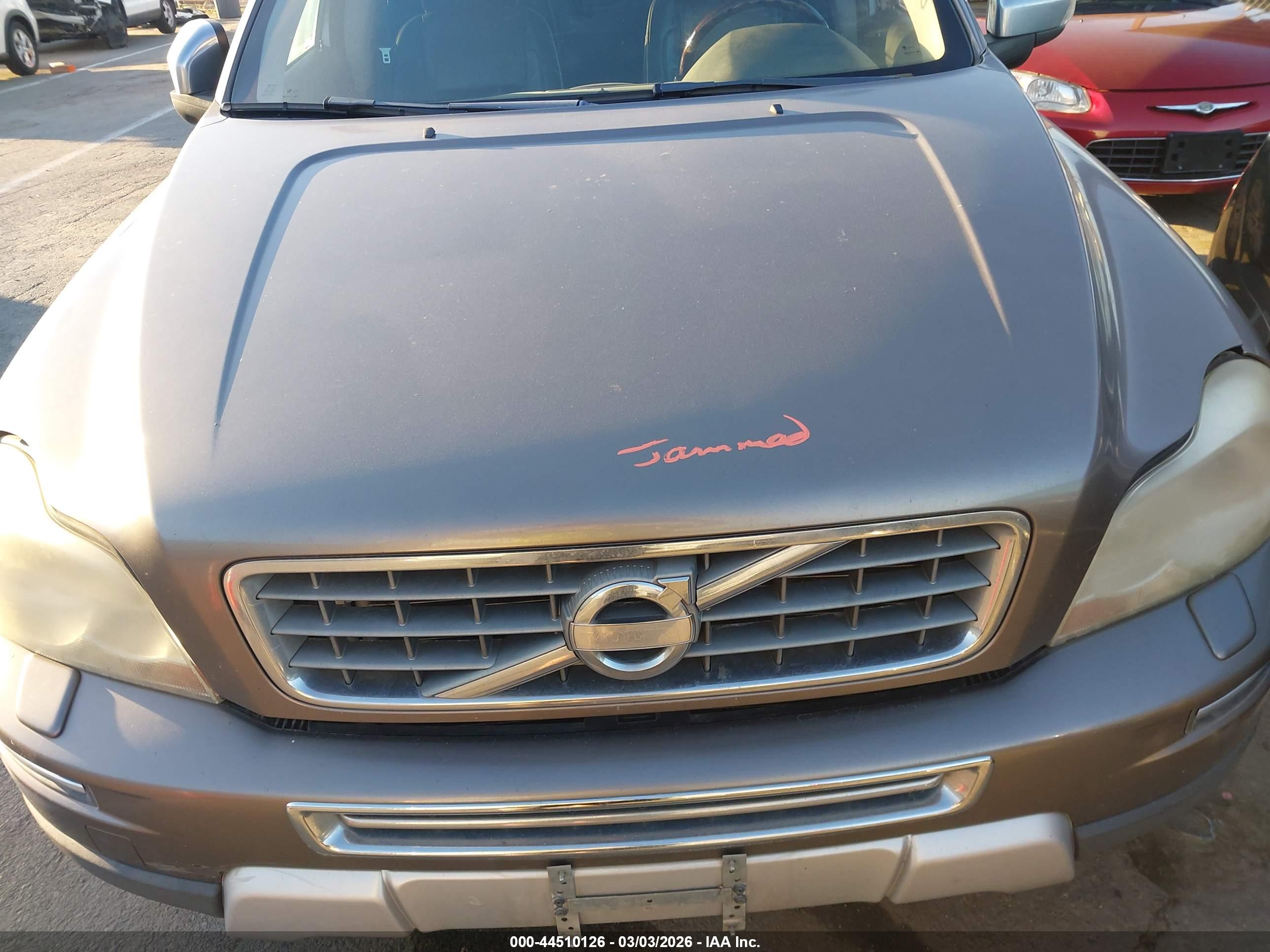VOLVO XC90 image 10