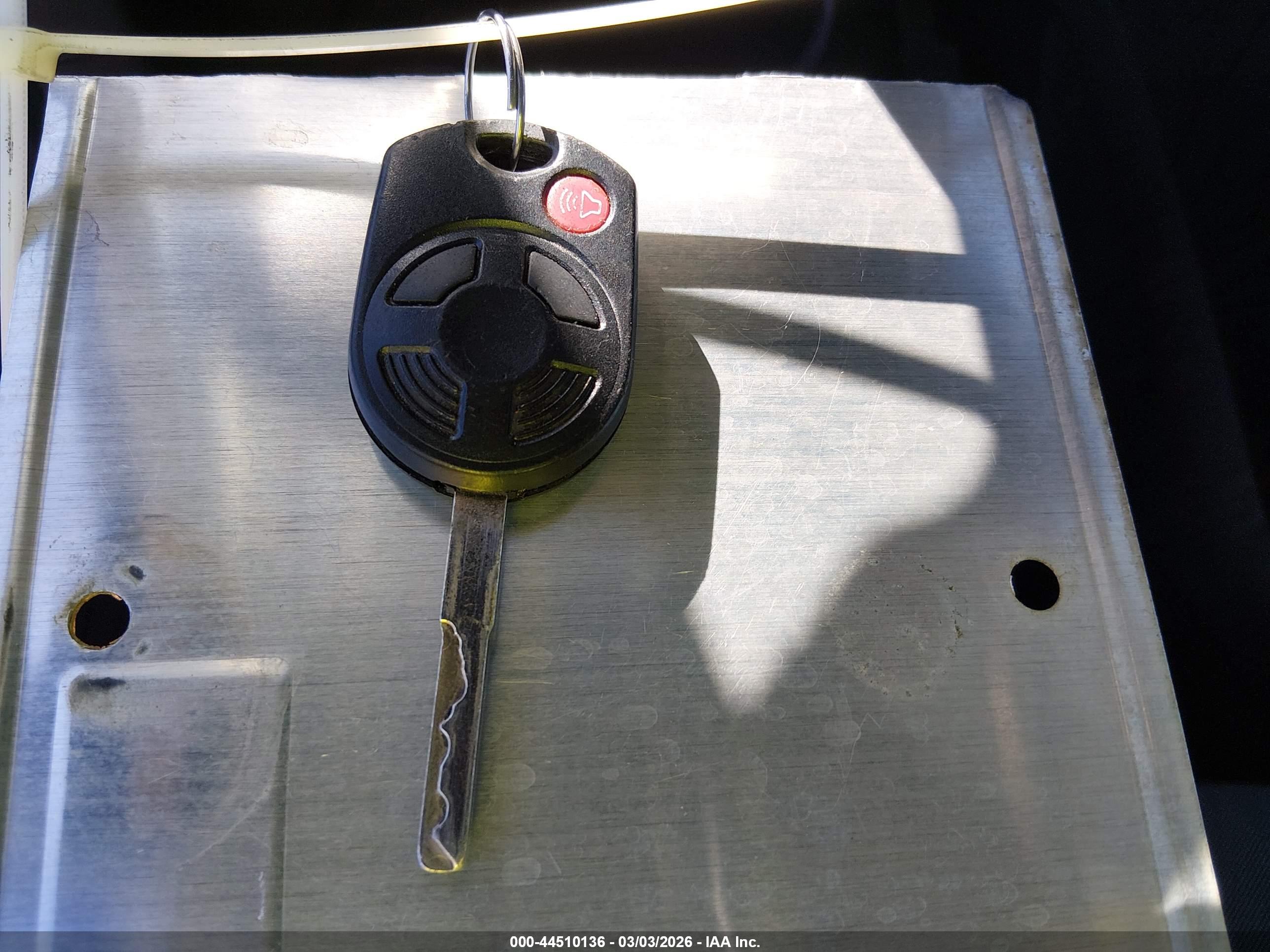 FORD ESCAPE image 11