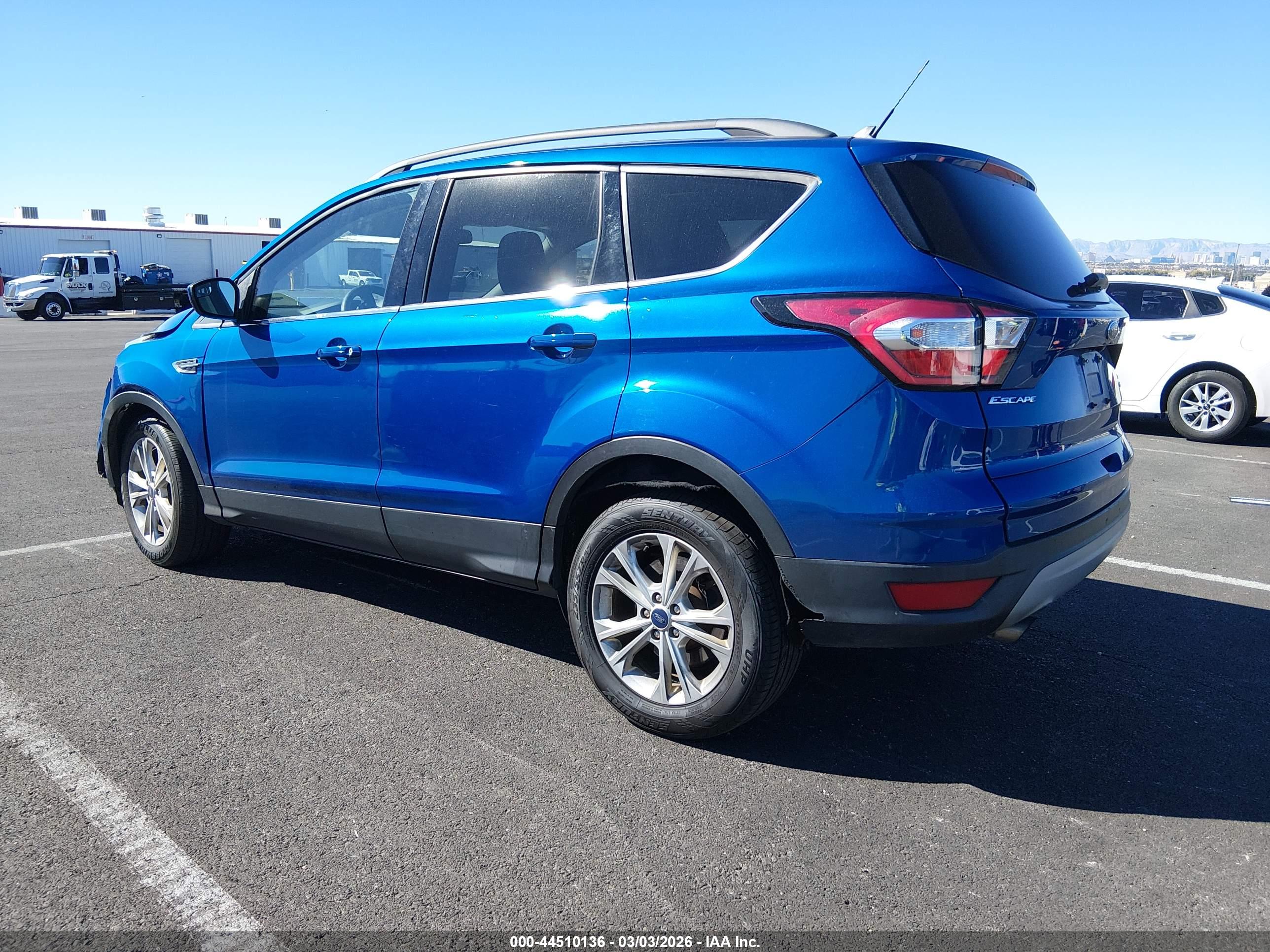 FORD ESCAPE image 3