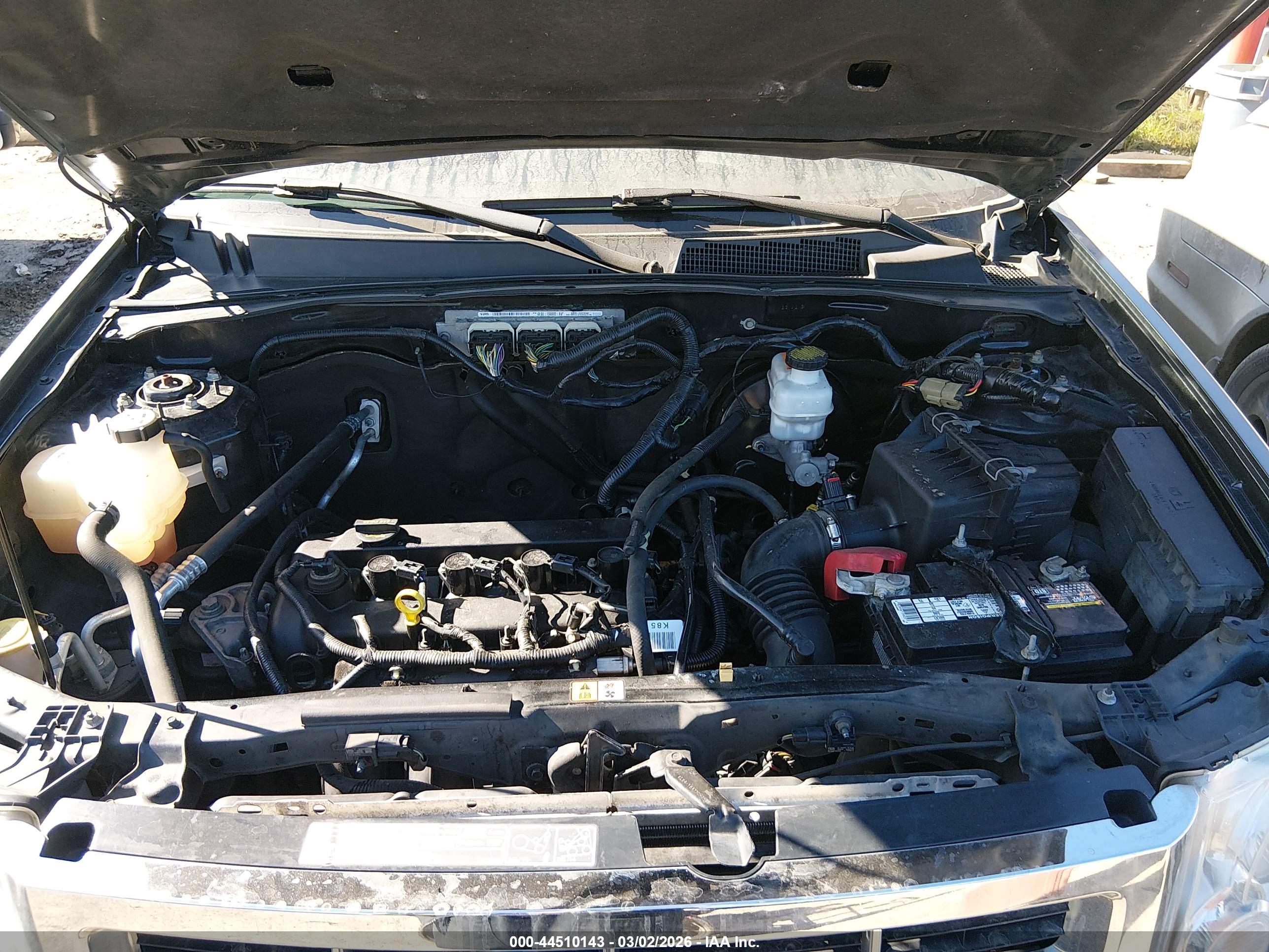FORD ESCAPE image 10