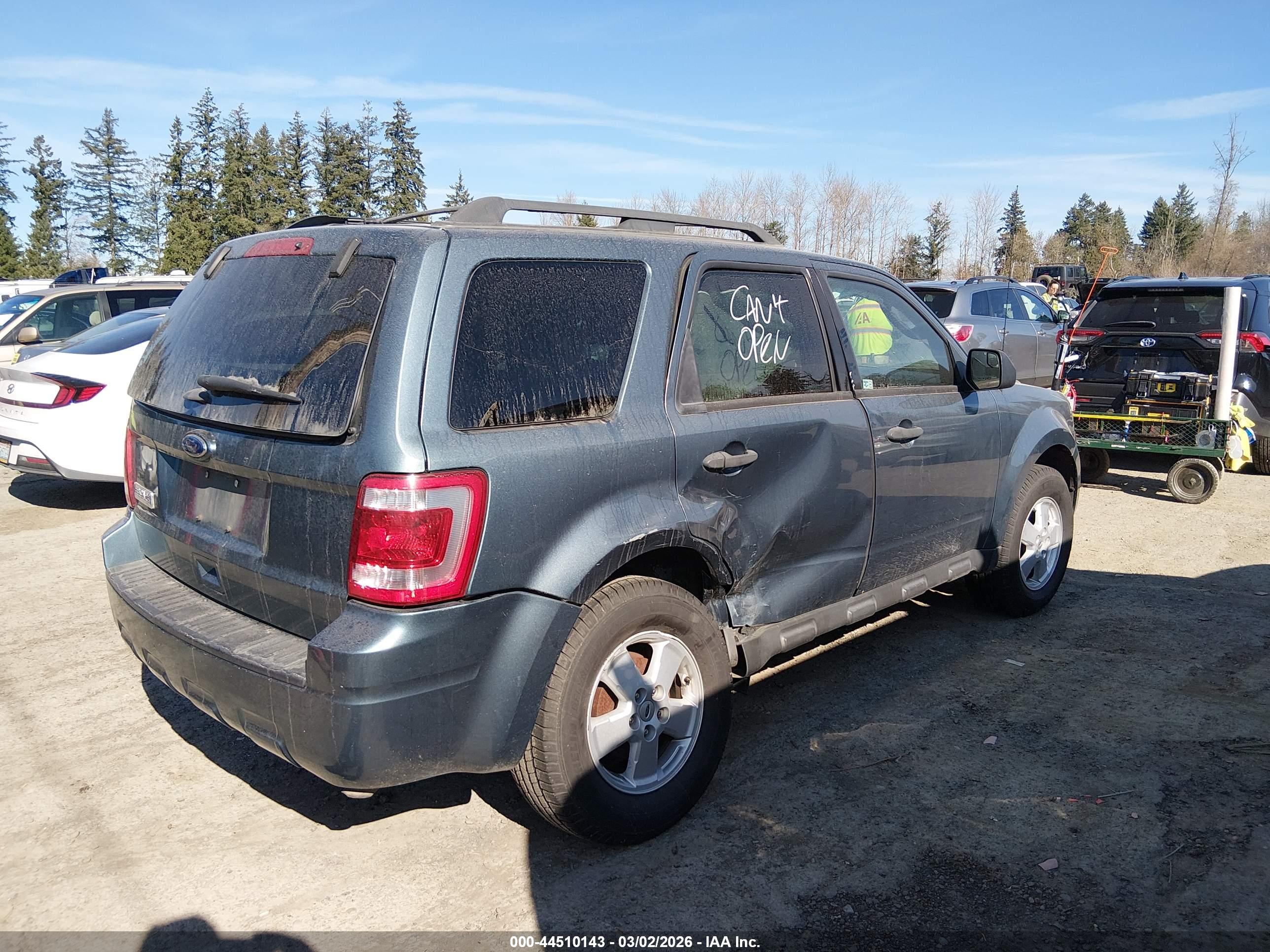 FORD ESCAPE image 6