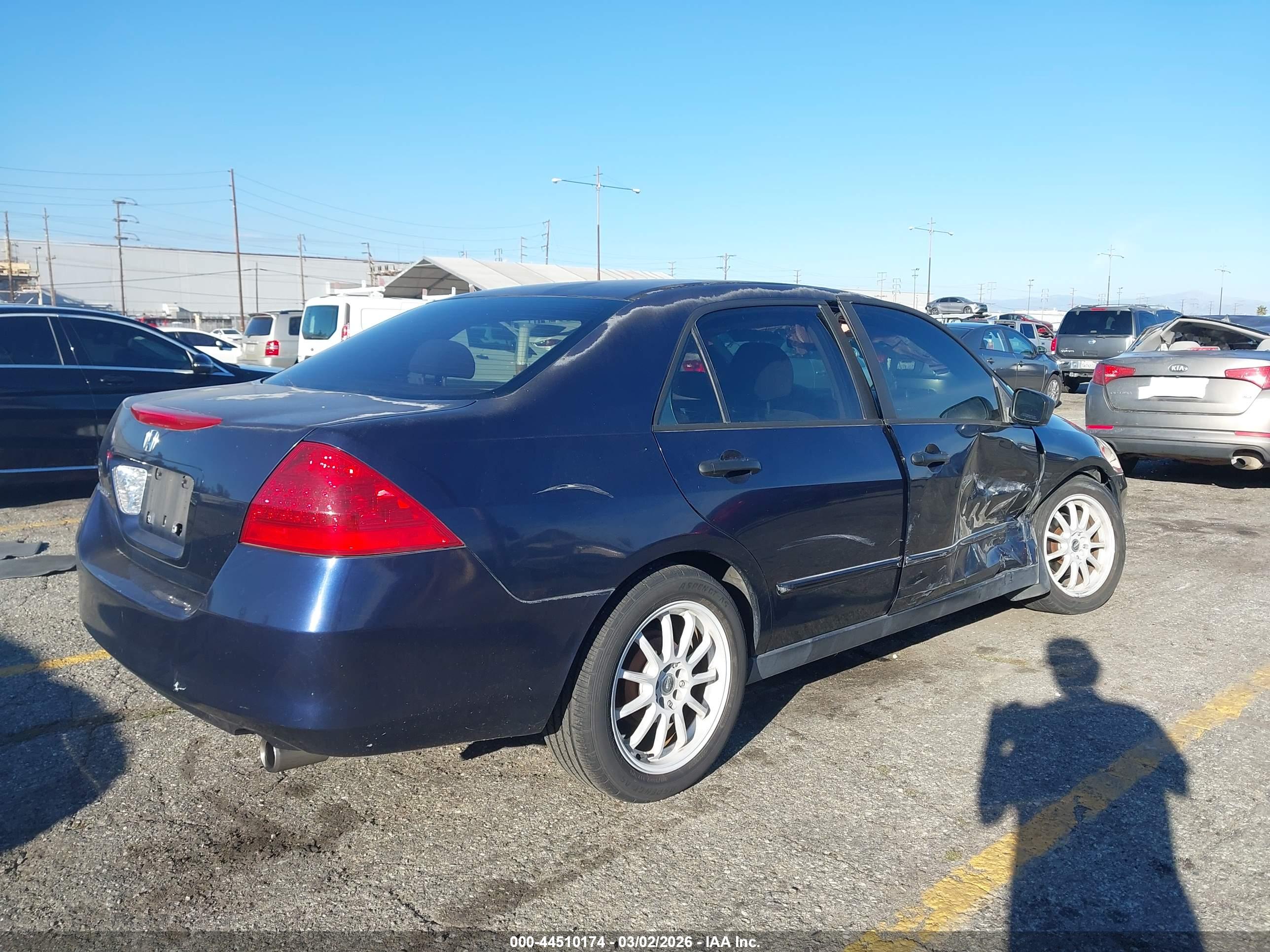 HONDA ACCORD image 4