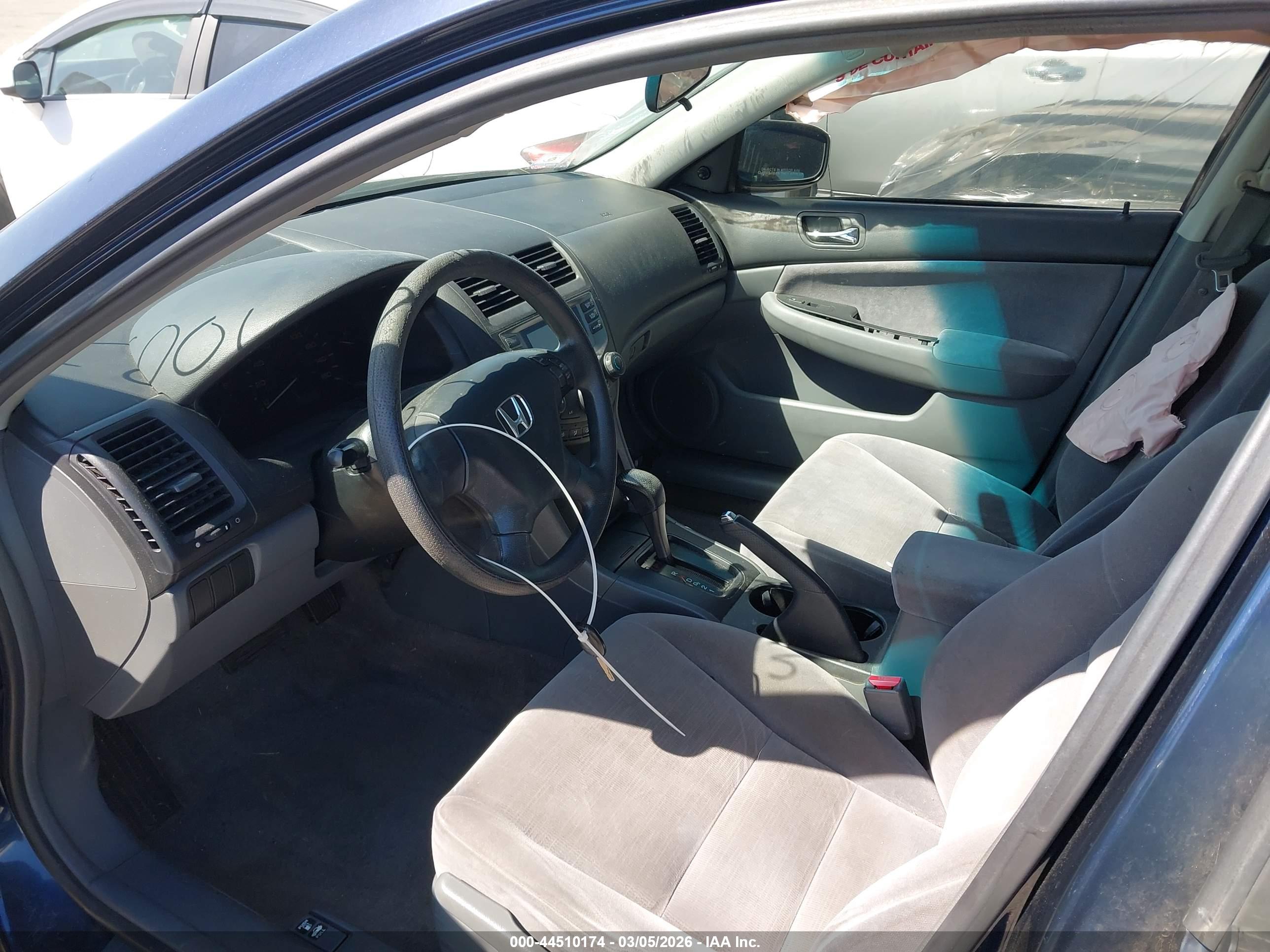 HONDA ACCORD image 5