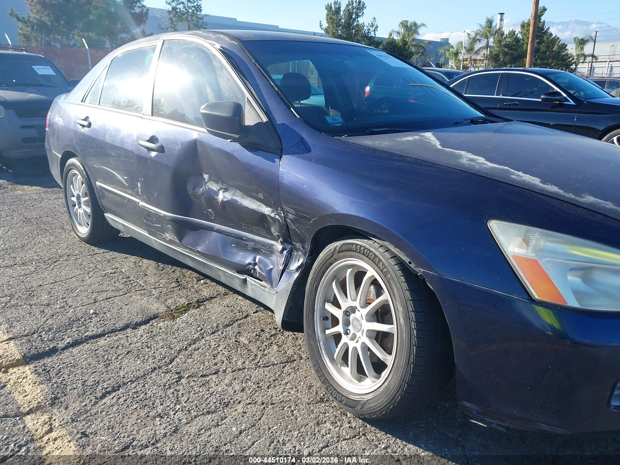 HONDA ACCORD image 6