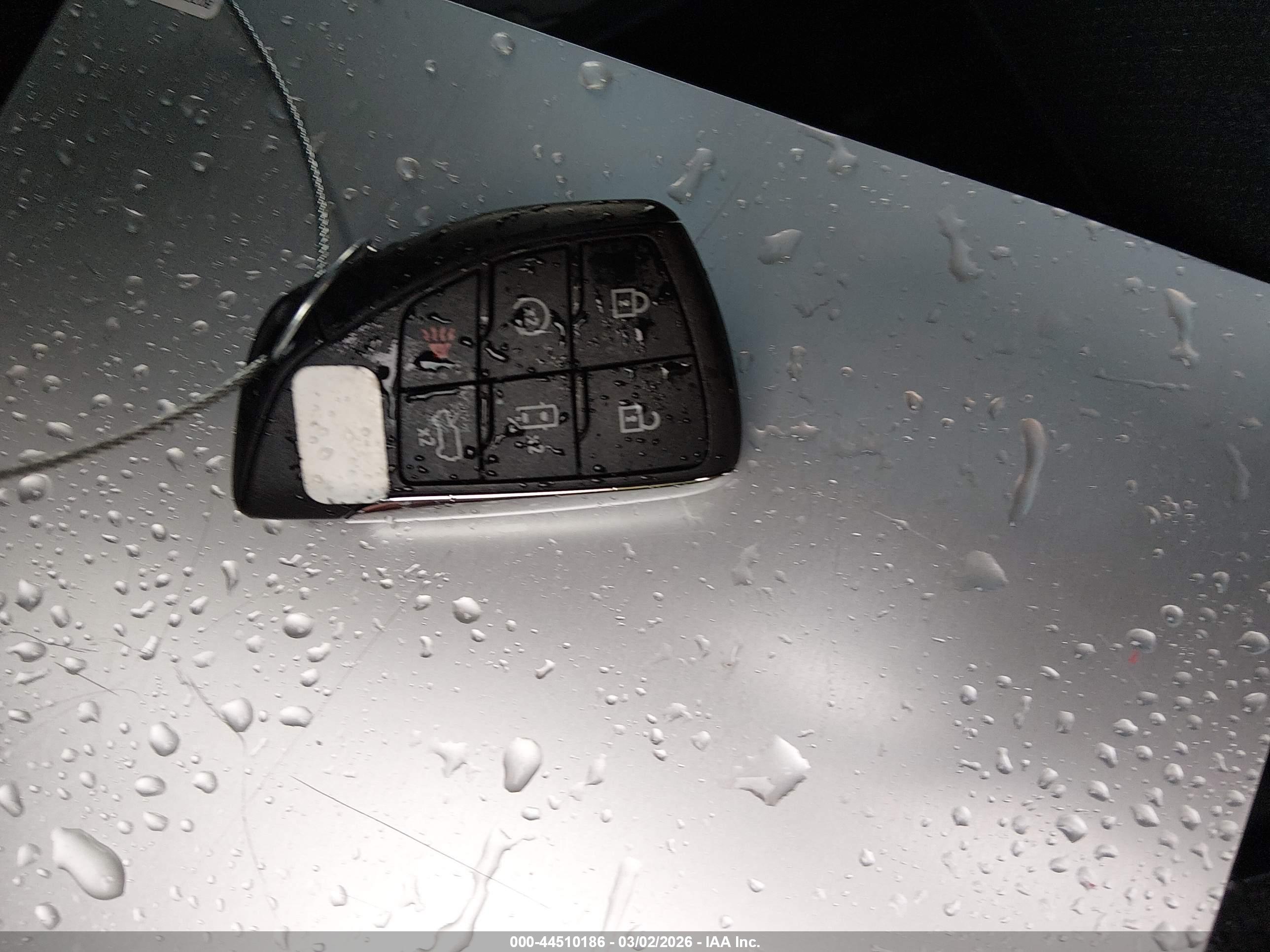 GMC HUMMER image 11