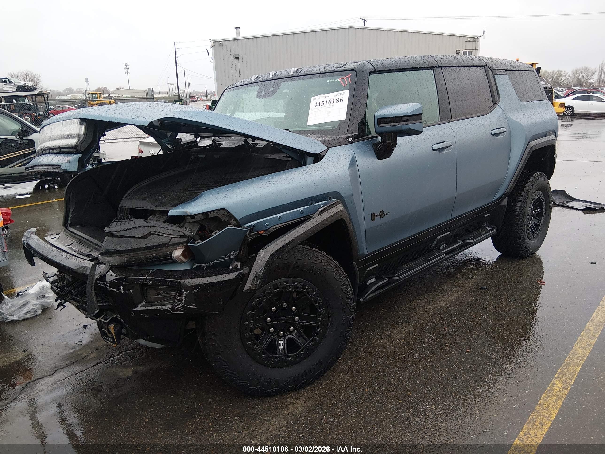 GMC HUMMER image 2