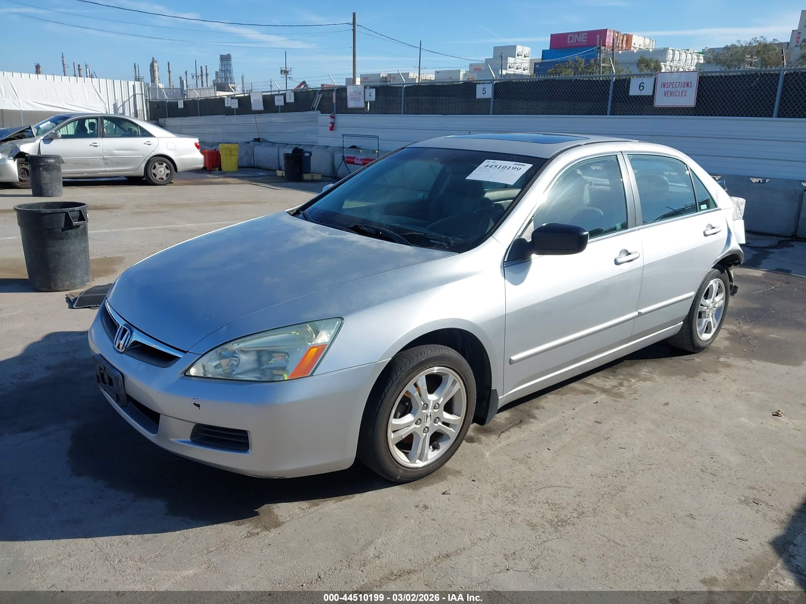 HONDA ACCORD image 2