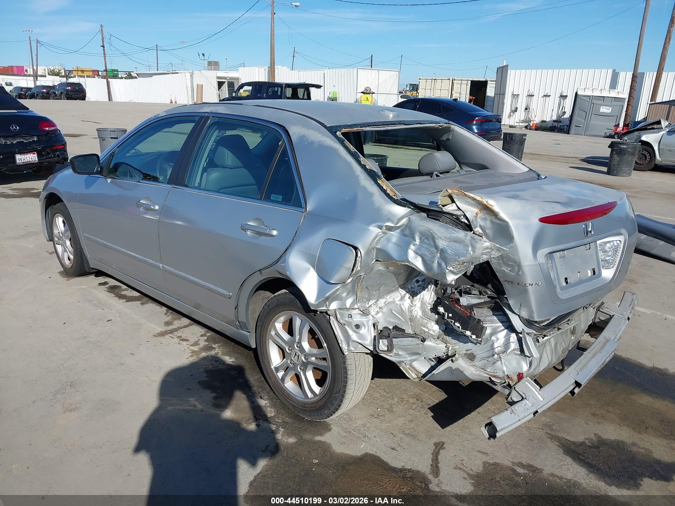 HONDA ACCORD image 6