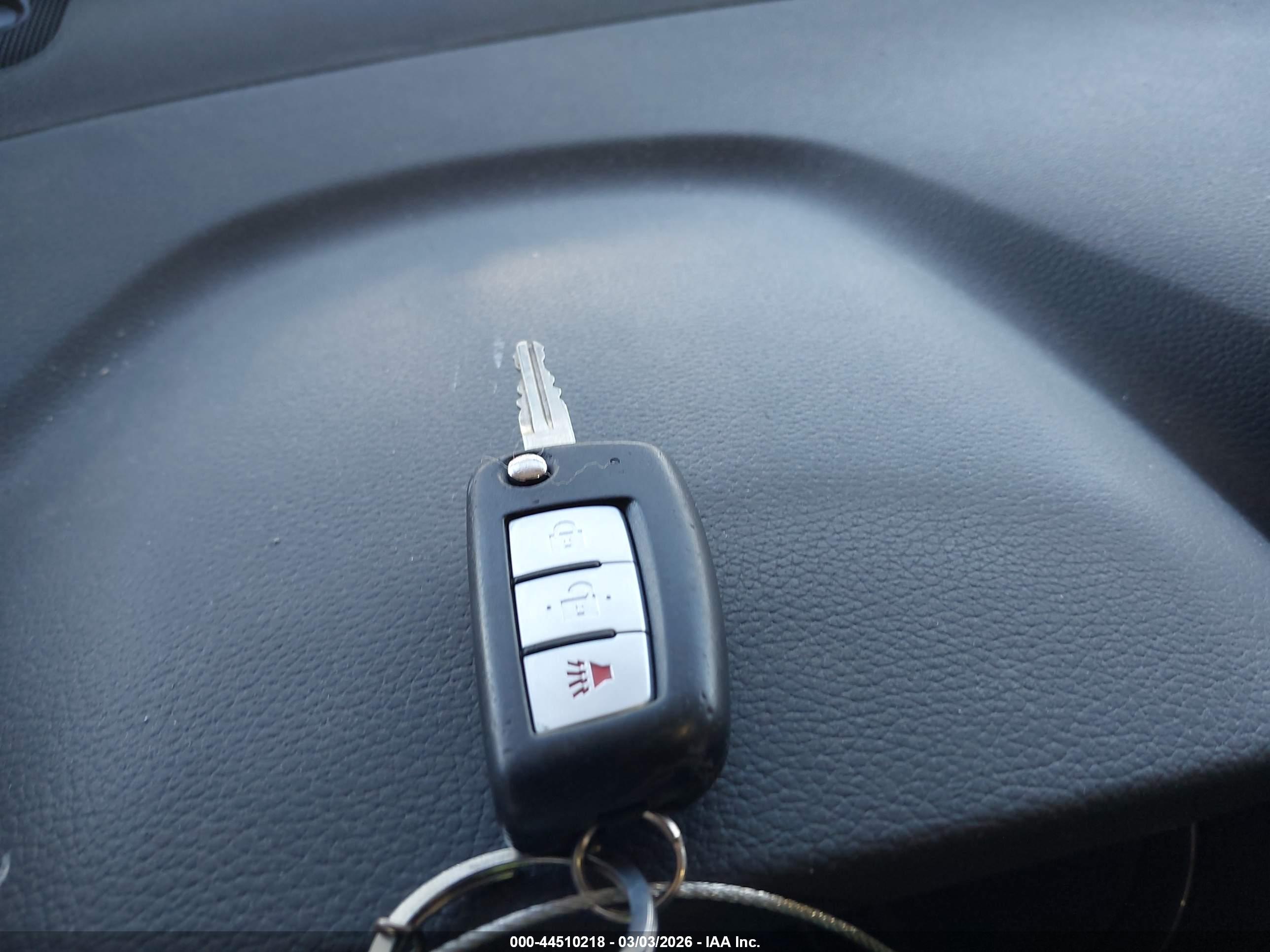 NISSAN ROGUE image 11