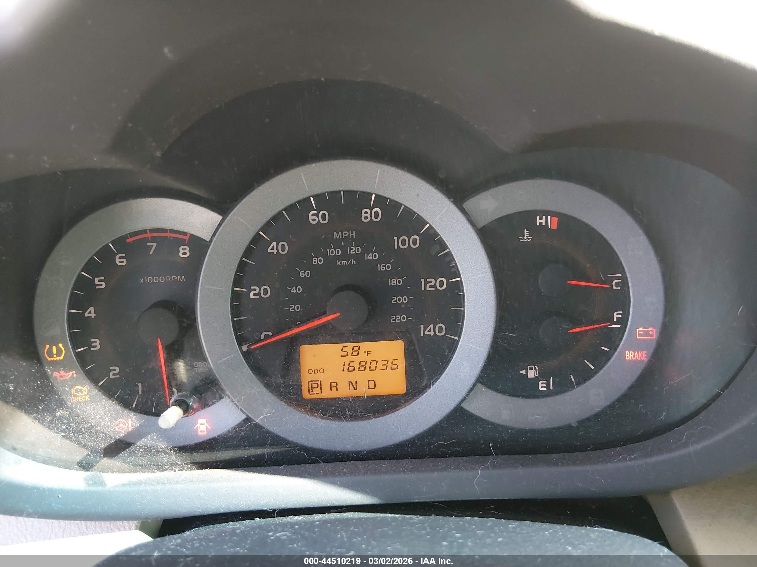 TOYOTA RAV4 image 7