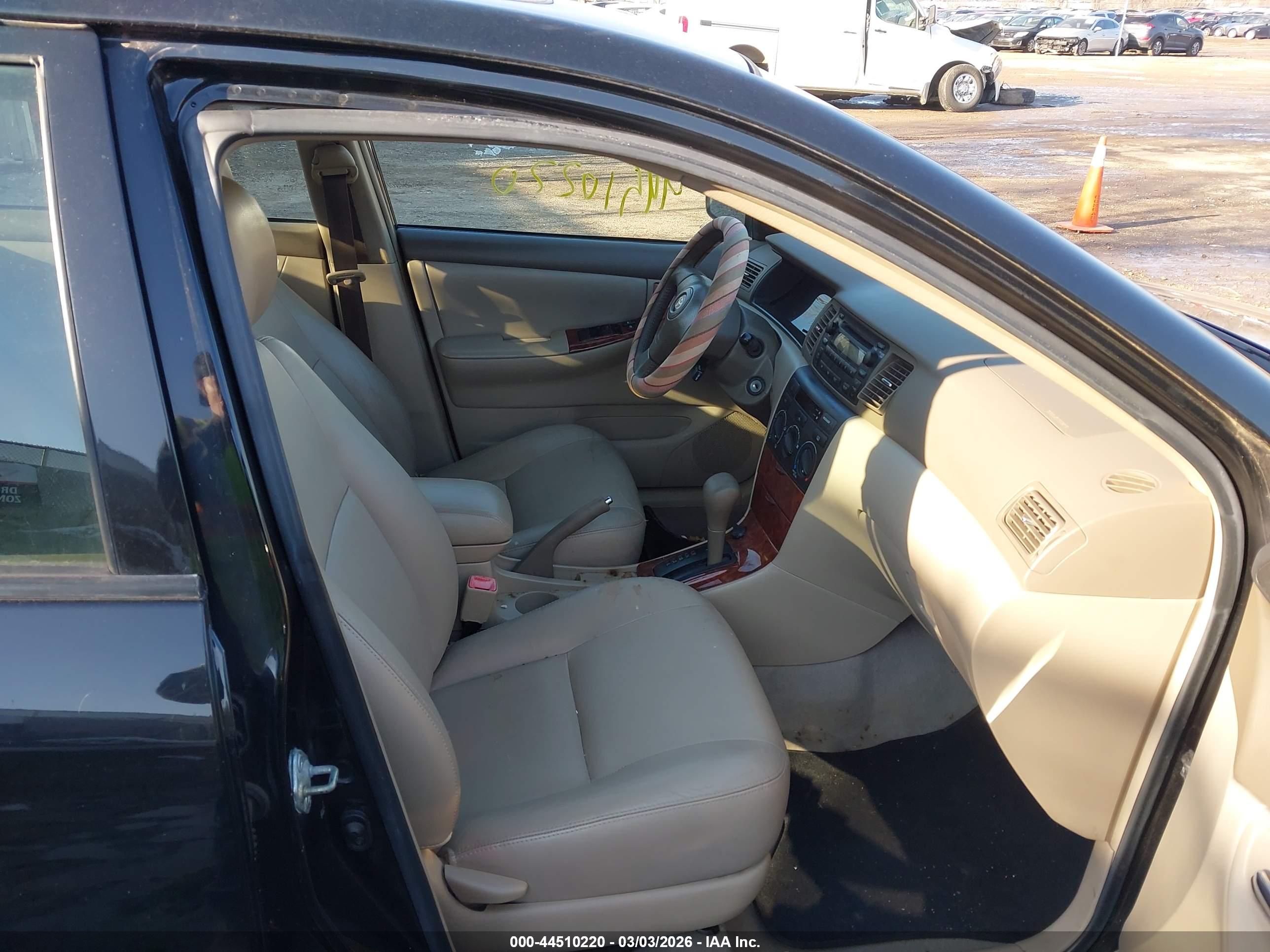 TOYOTA COROLLA image 5