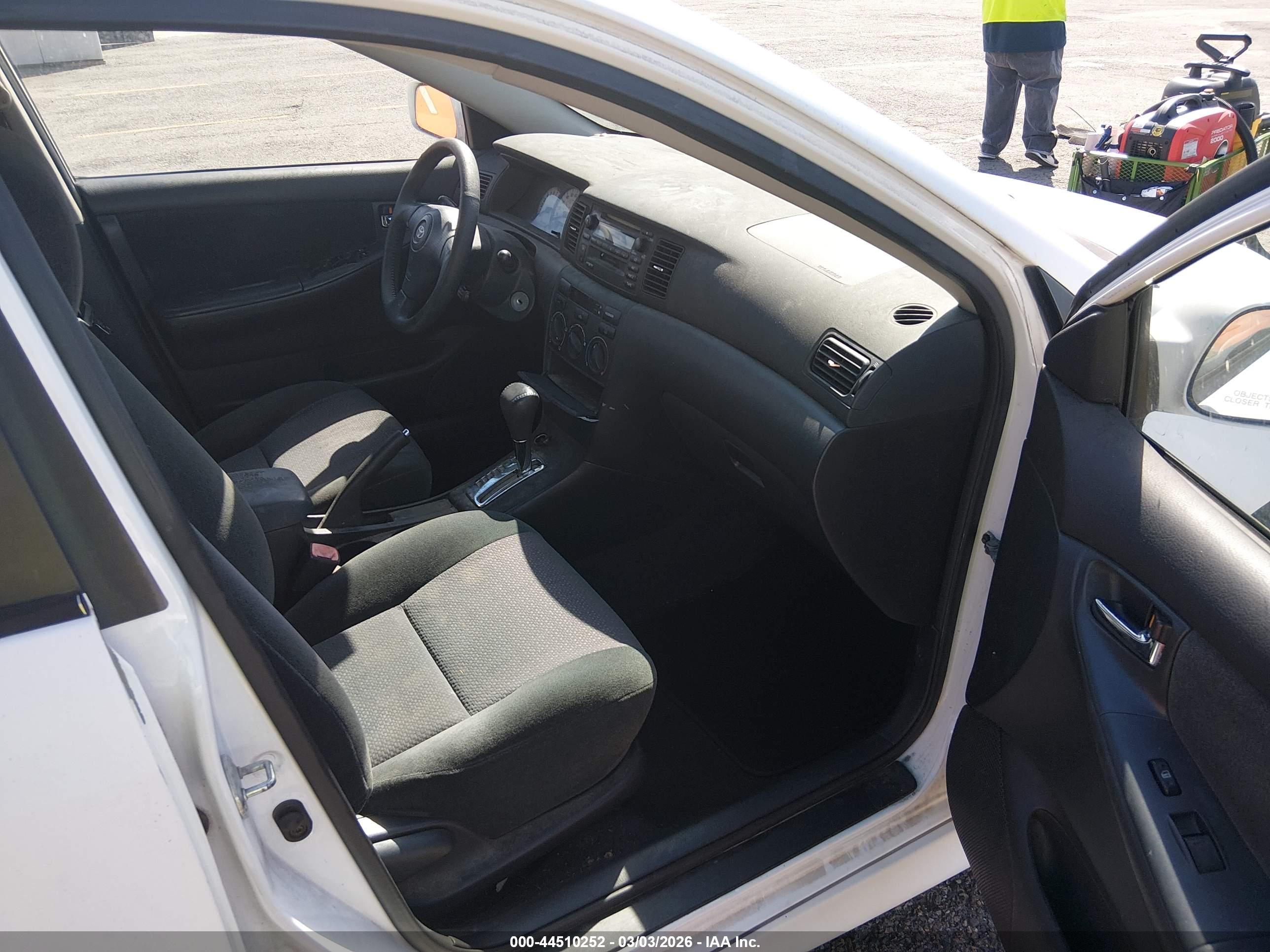 TOYOTA COROLLA image 5