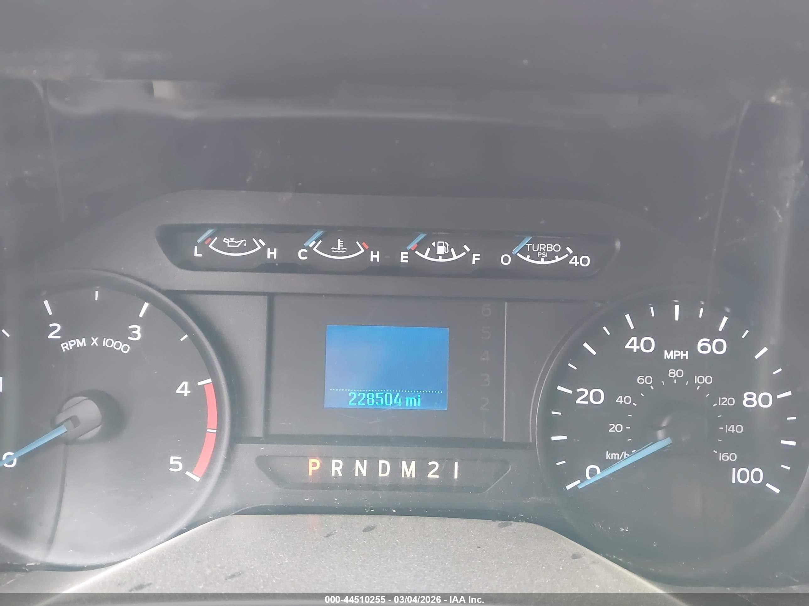 FORD F-550 image 6