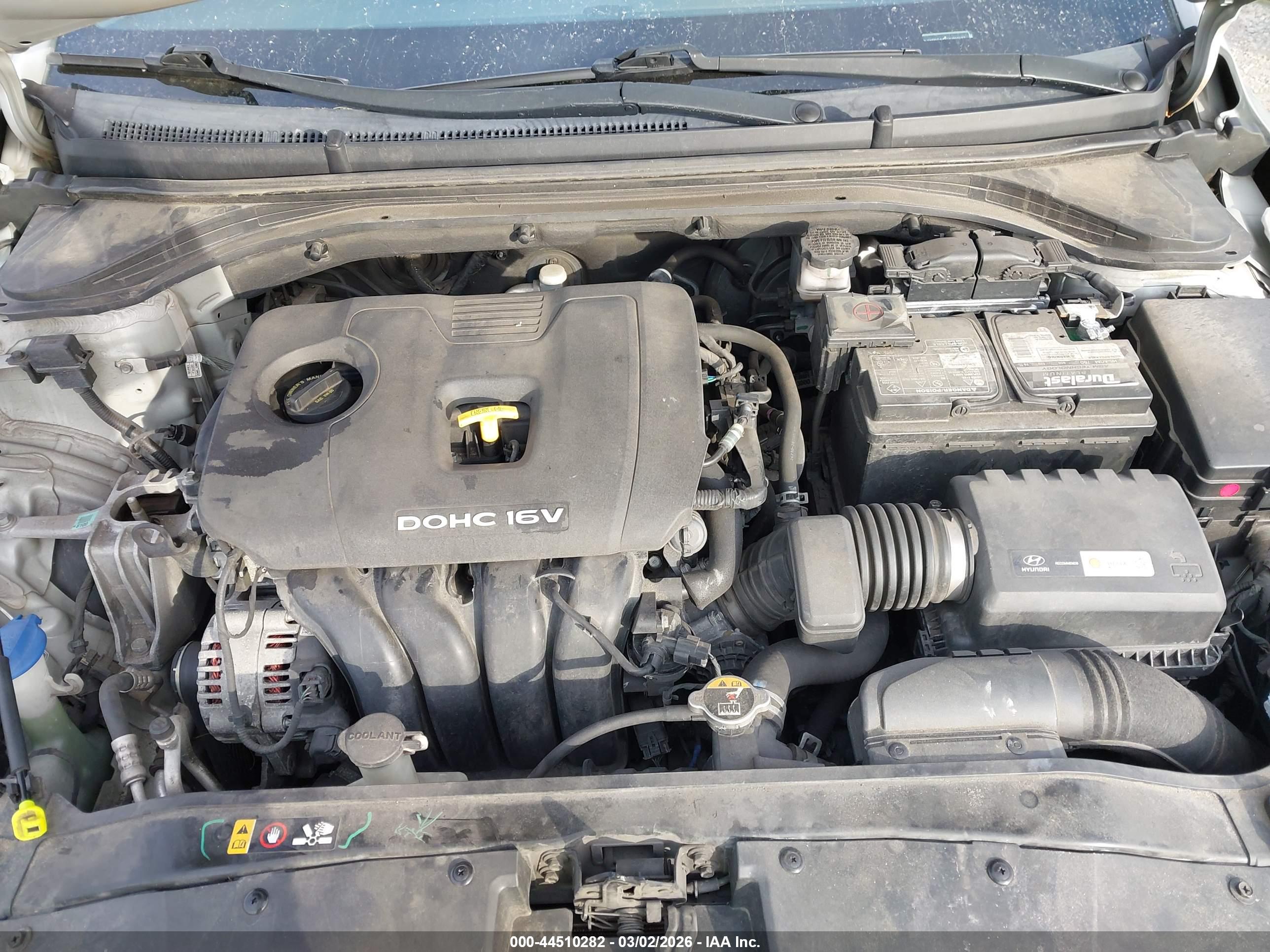HYUNDAI ELANTRA image 10