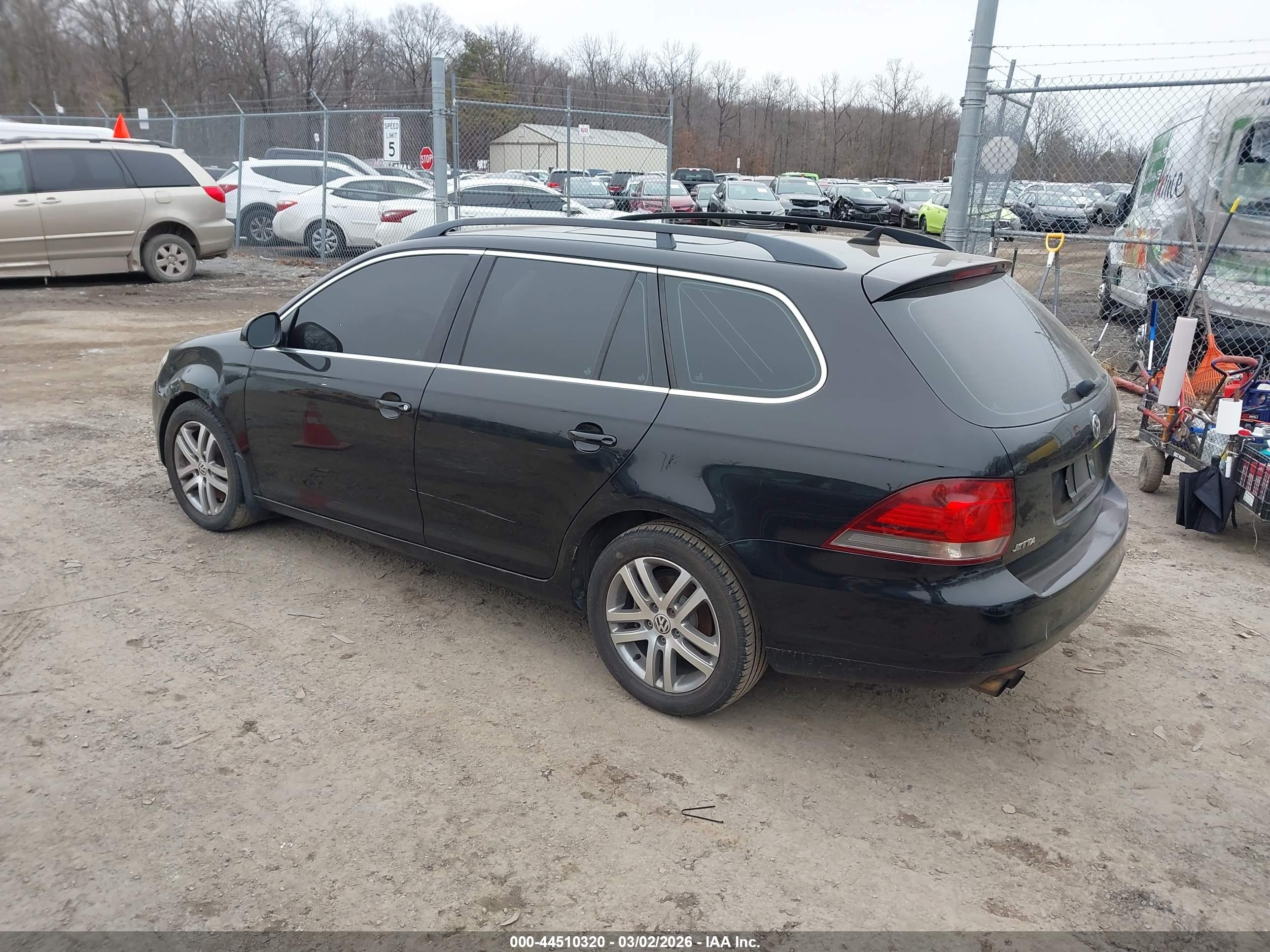 VOLKSWAGEN JETTA image 3