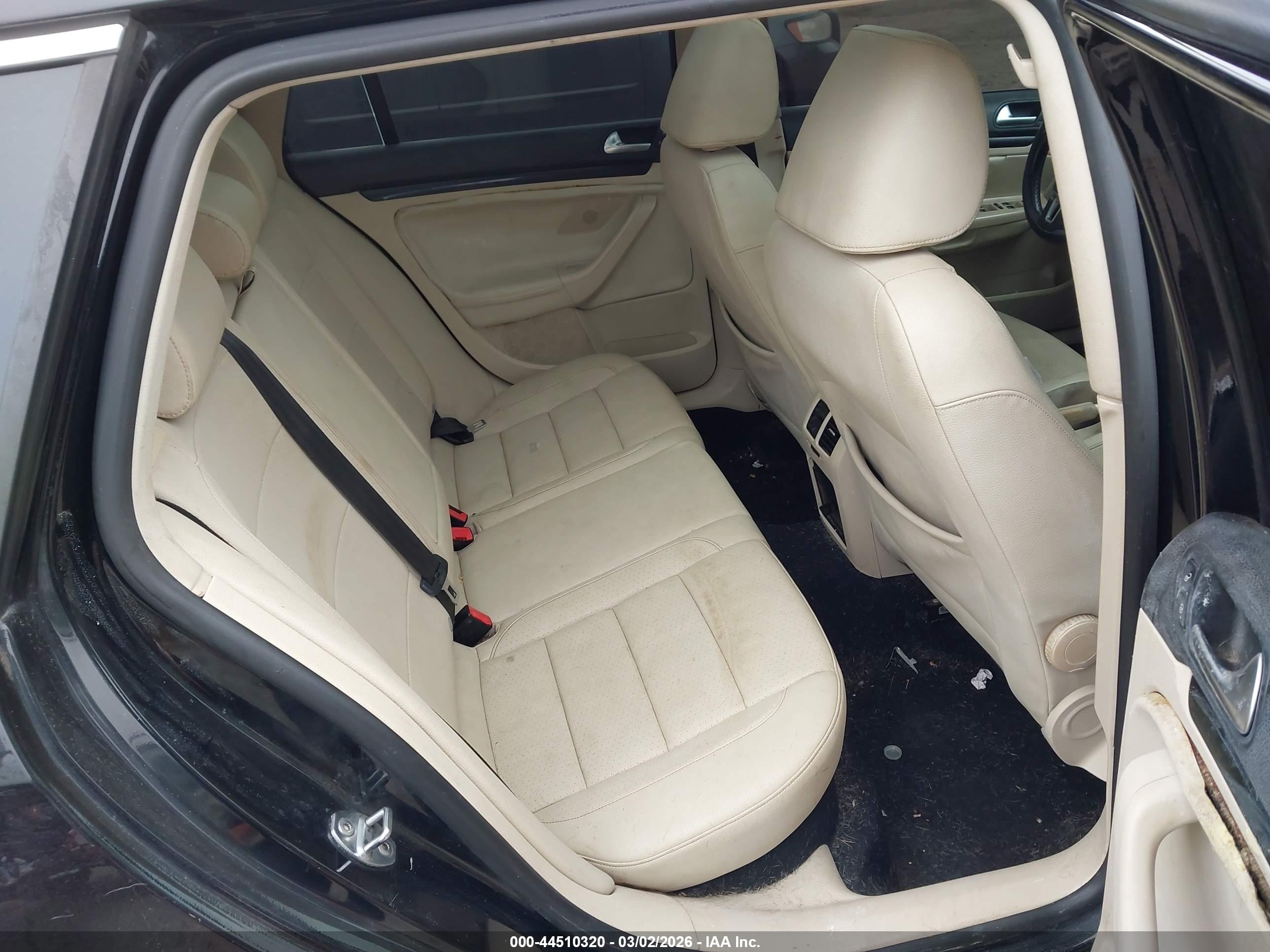 VOLKSWAGEN JETTA image 8
