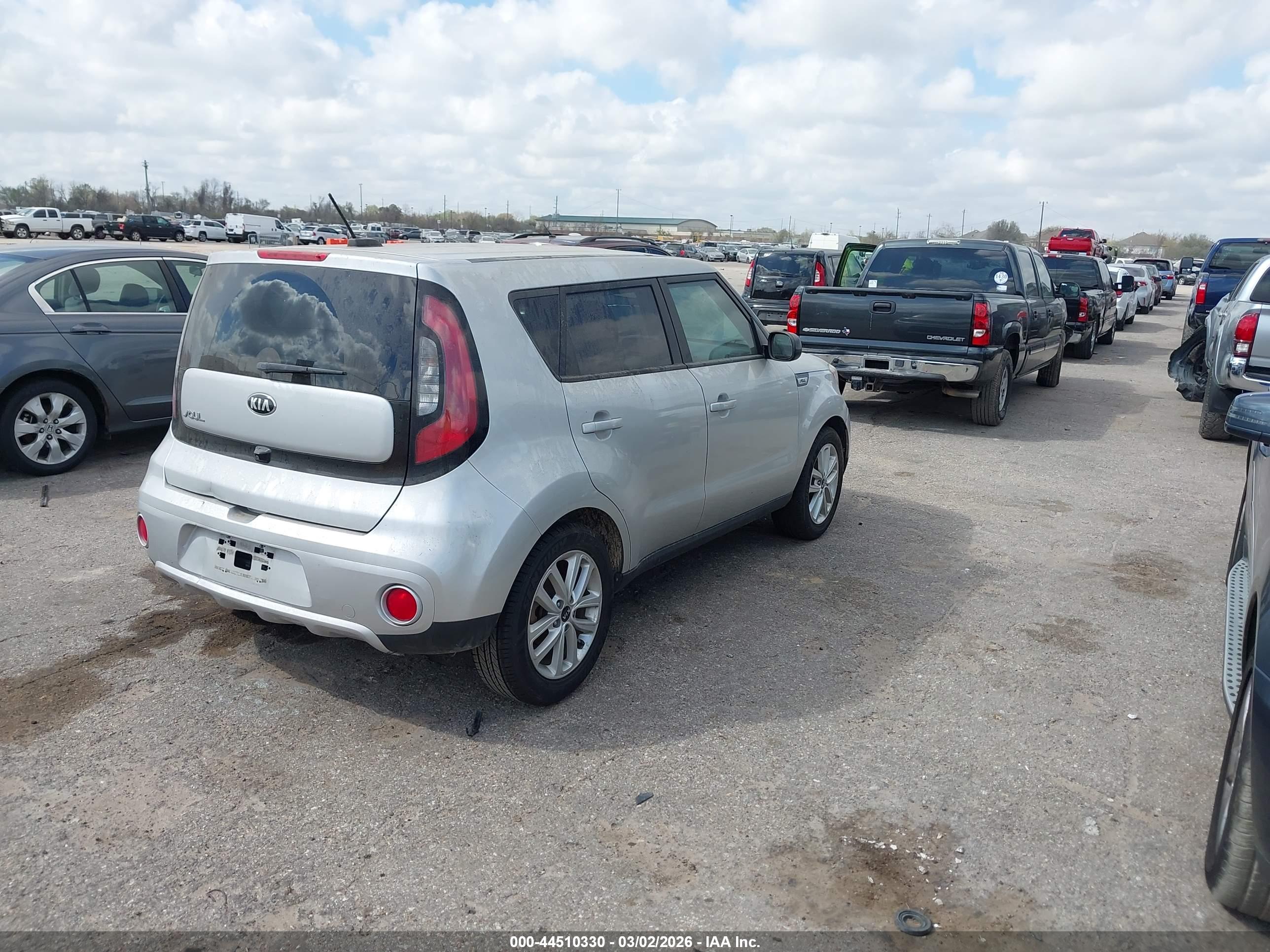 KIA SOUL image 4