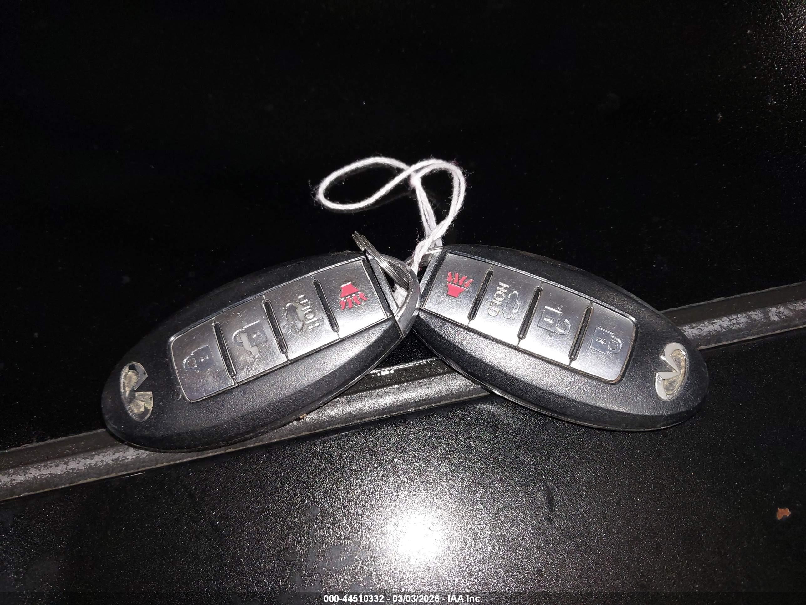 INFINITI M56X image 11