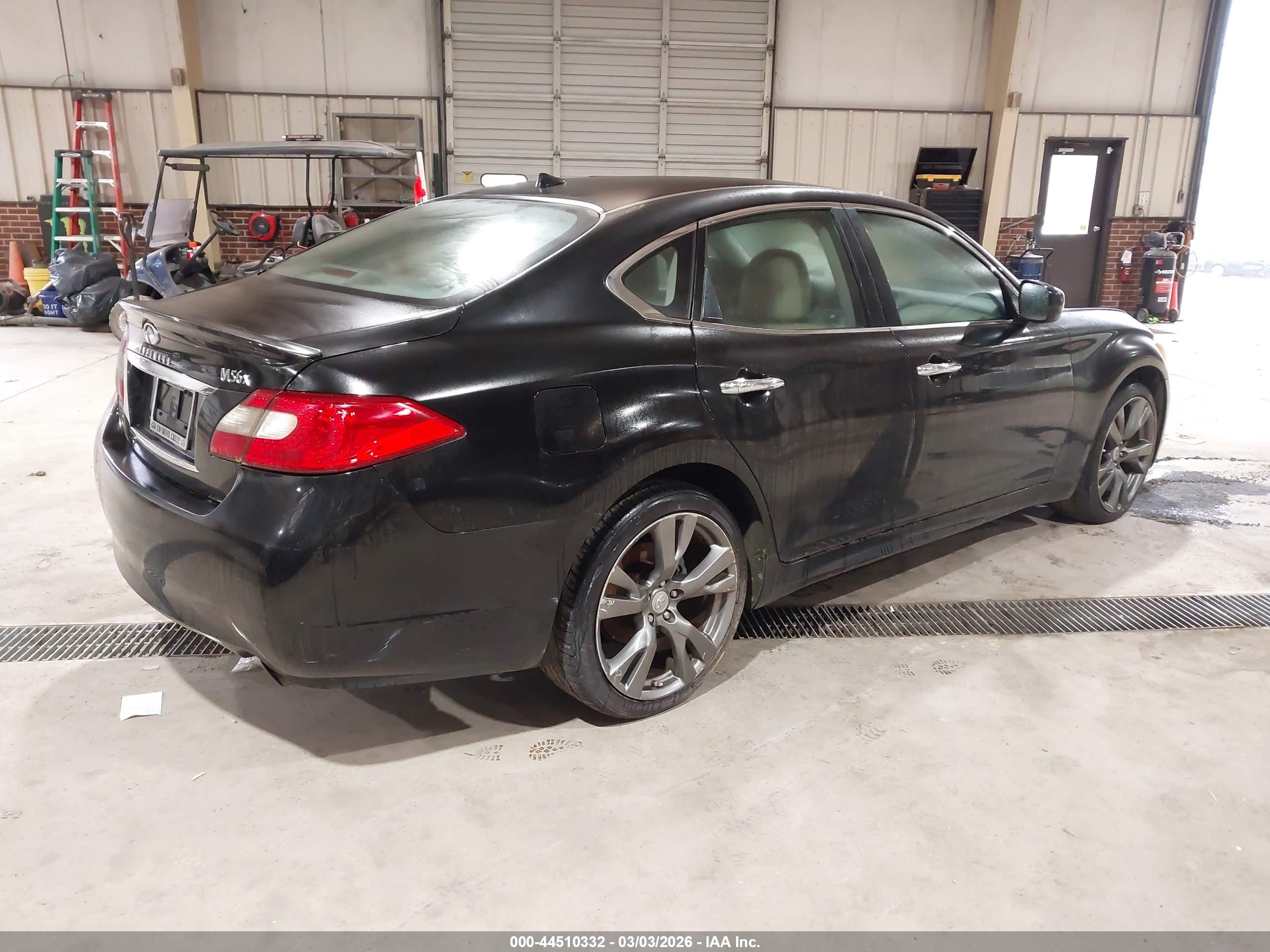 INFINITI M56X image 4