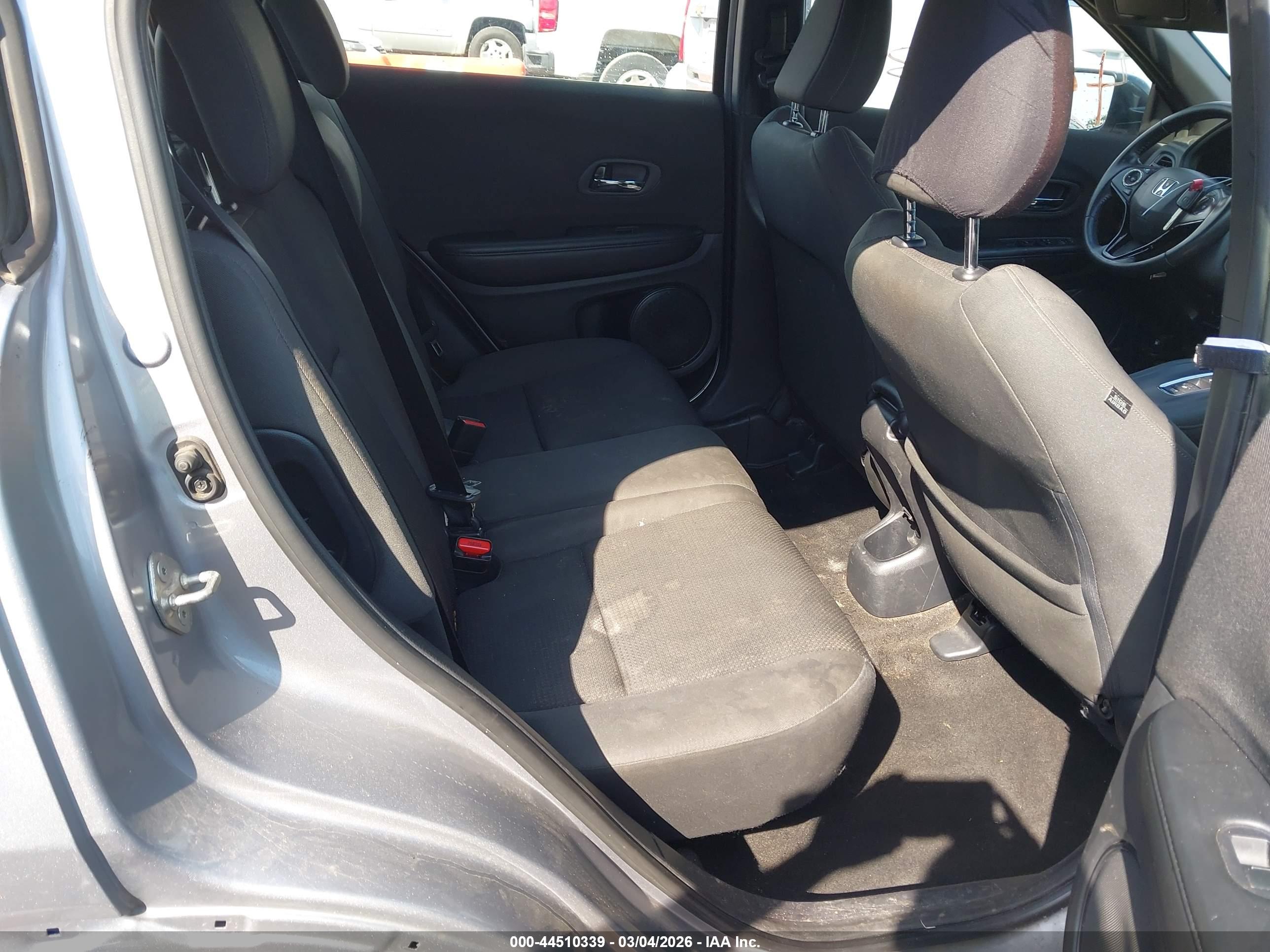 HONDA HR-V image 8