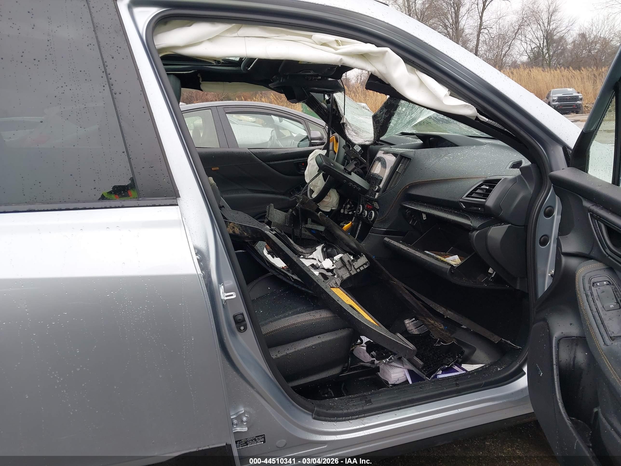 SUBARU FORESTER image 5