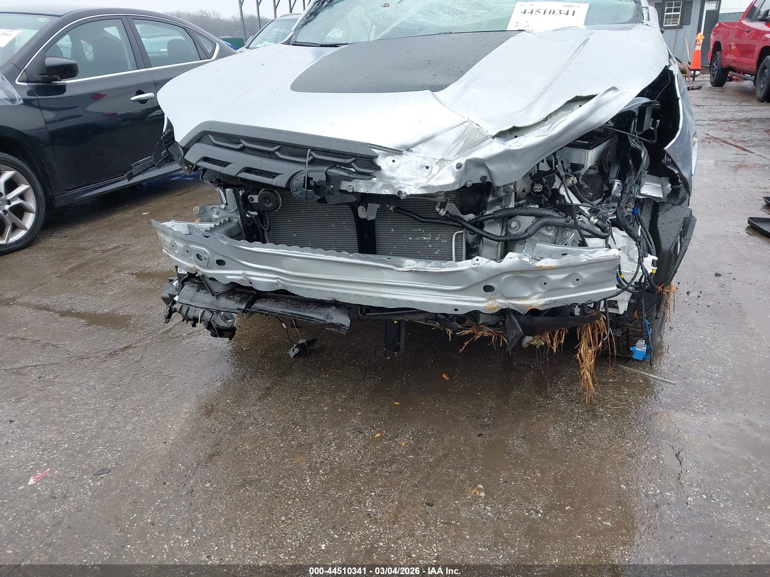 SUBARU FORESTER image 6