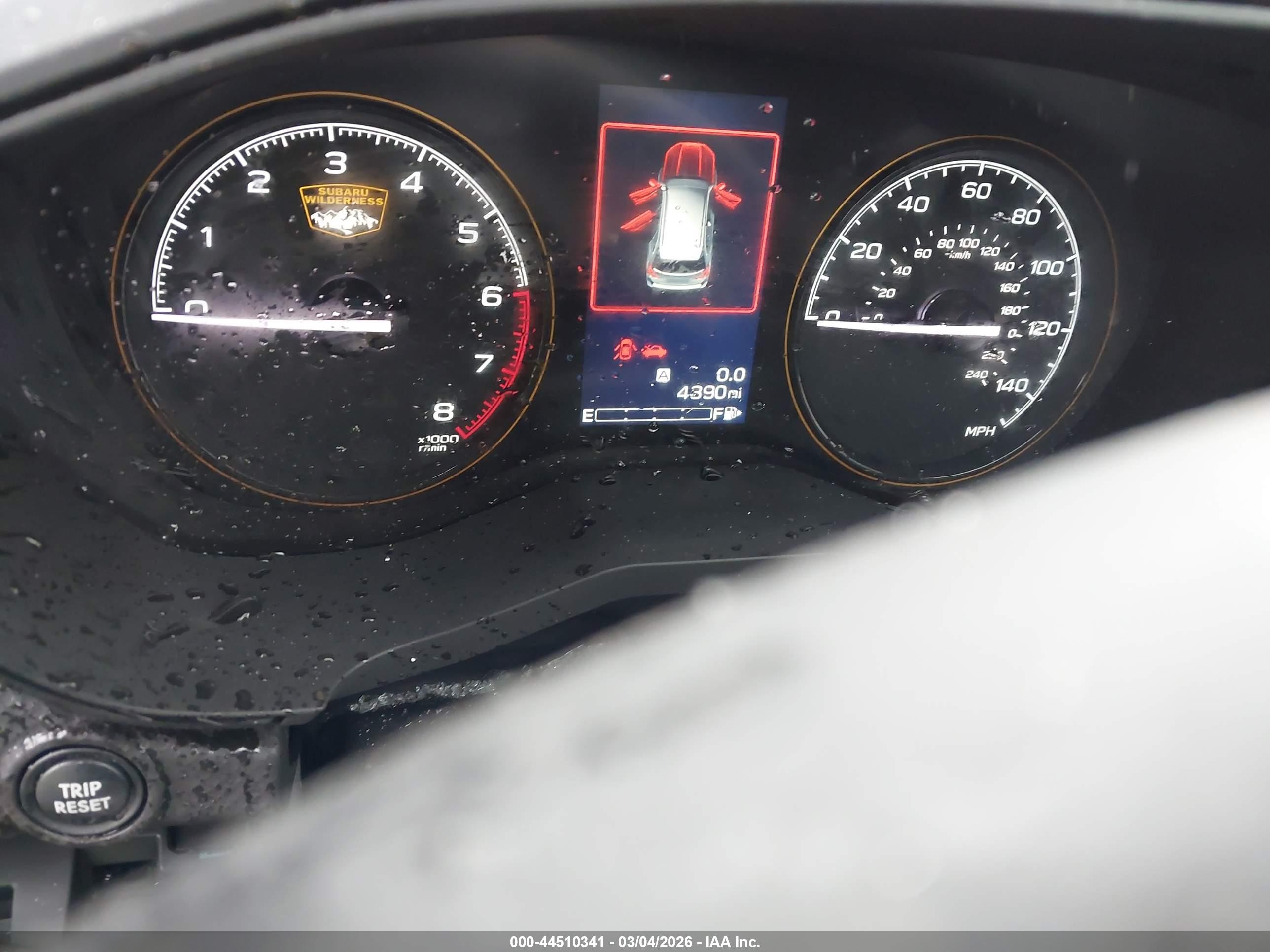 SUBARU FORESTER image 7