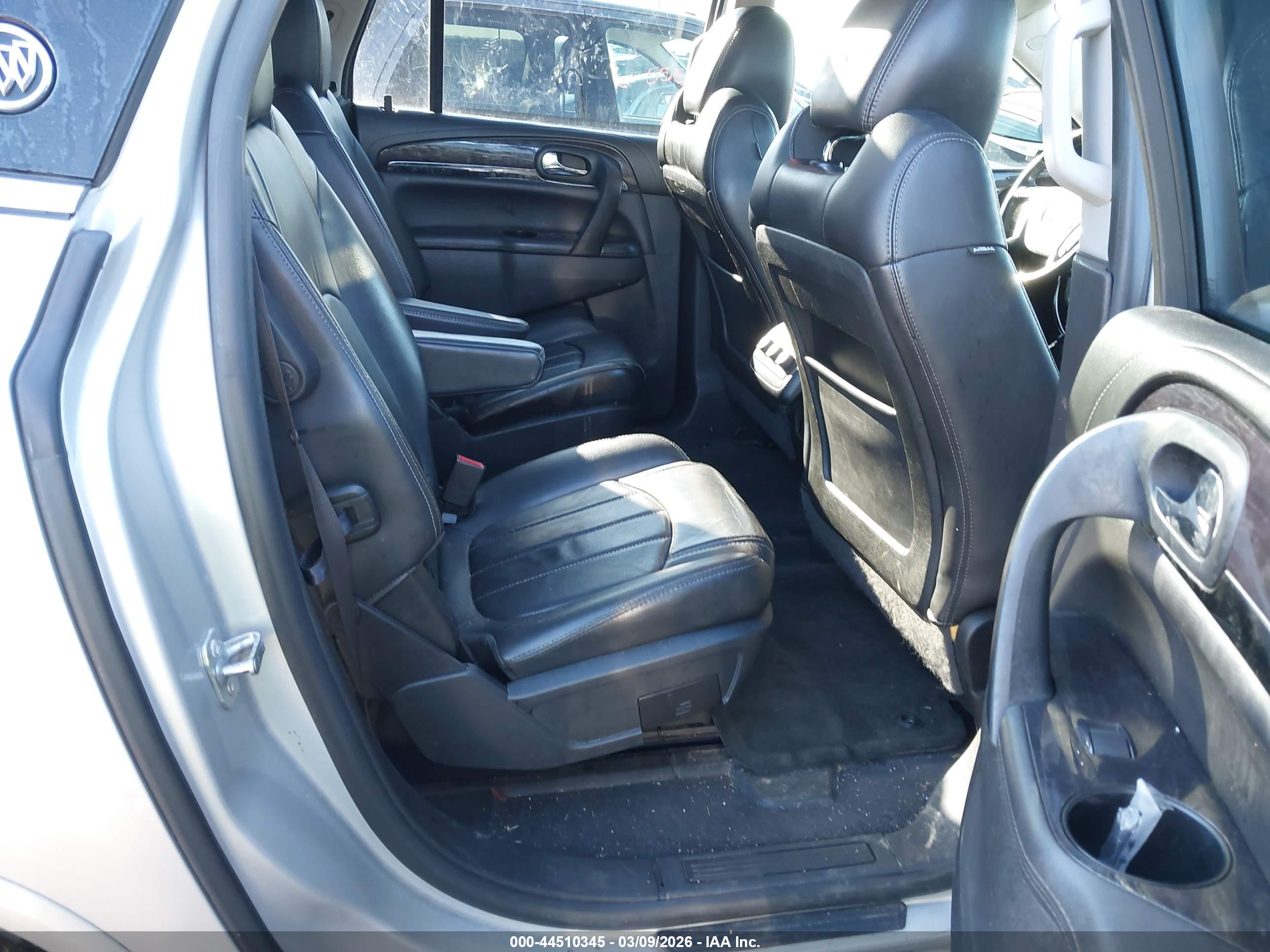 BUICK ENCLAVE image 8