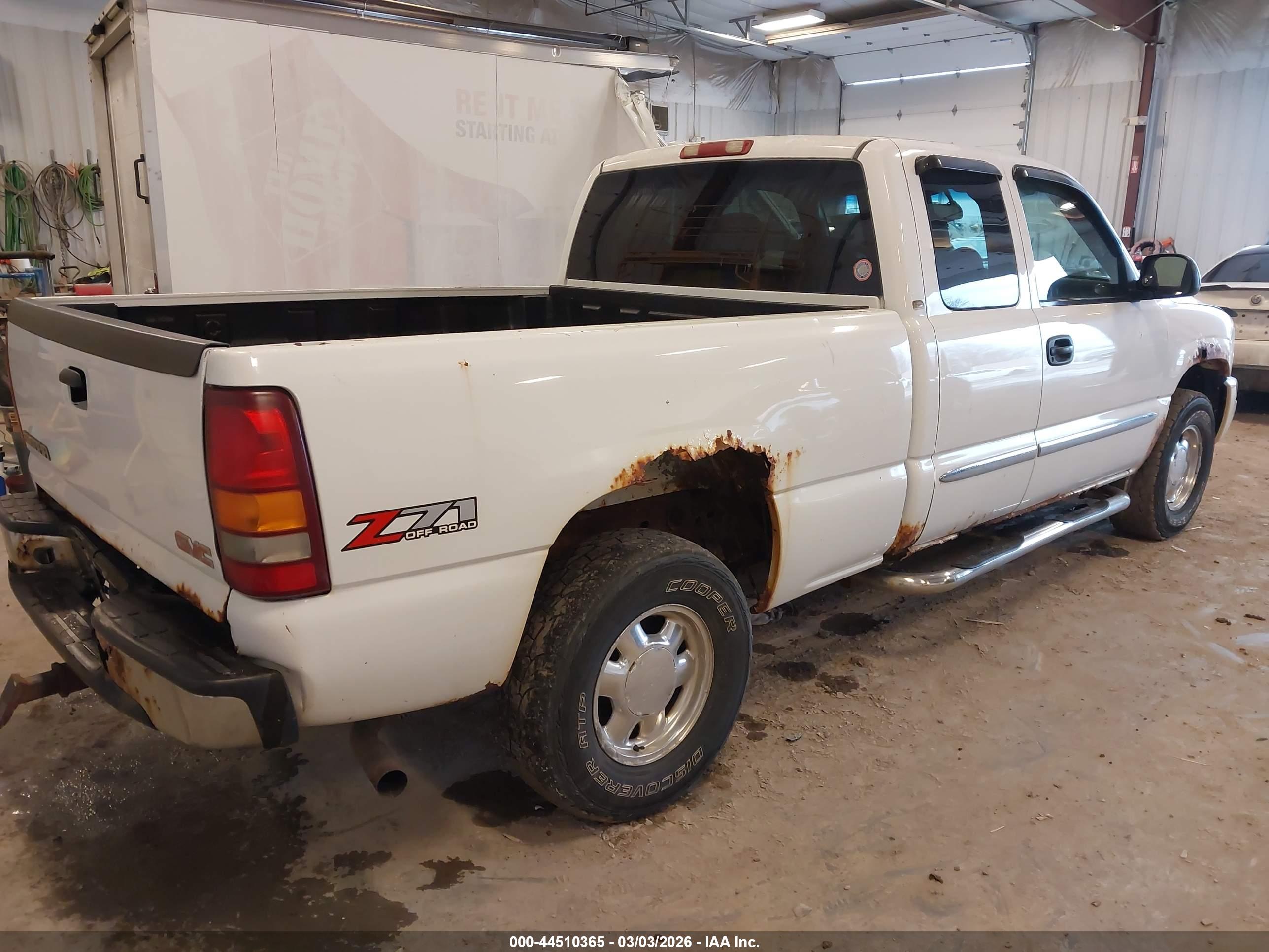 GMC SIERRA image 4