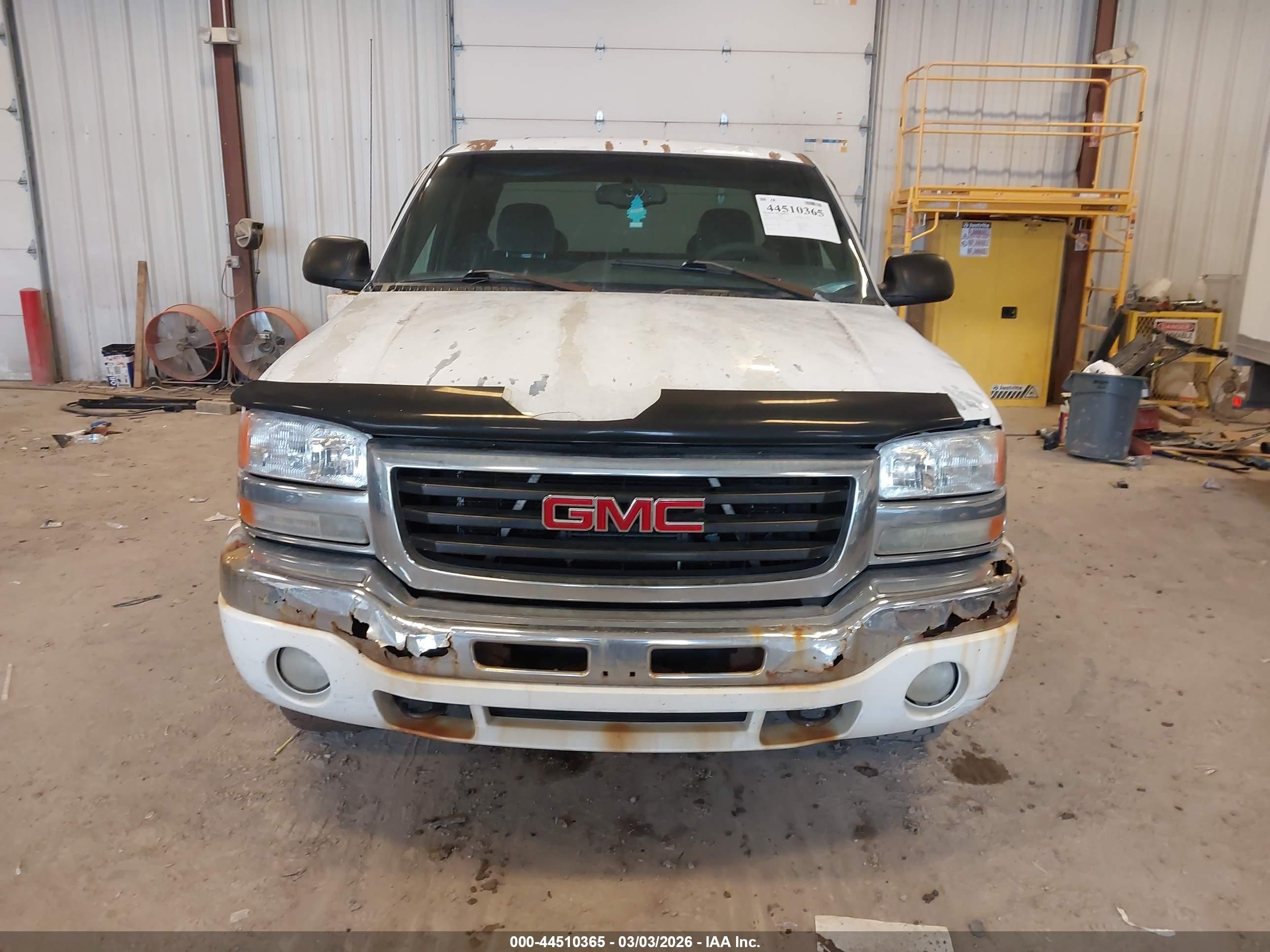 GMC SIERRA image 6