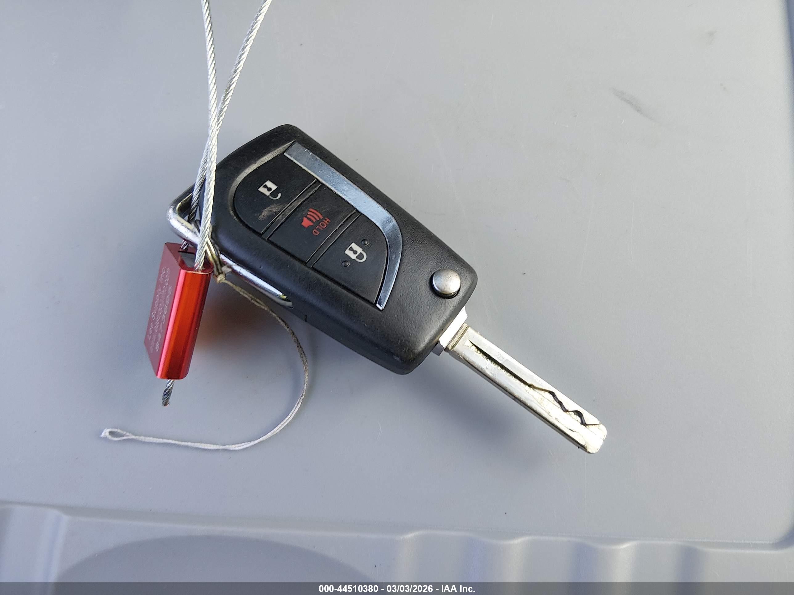 TOYOTA RAV4 image 11