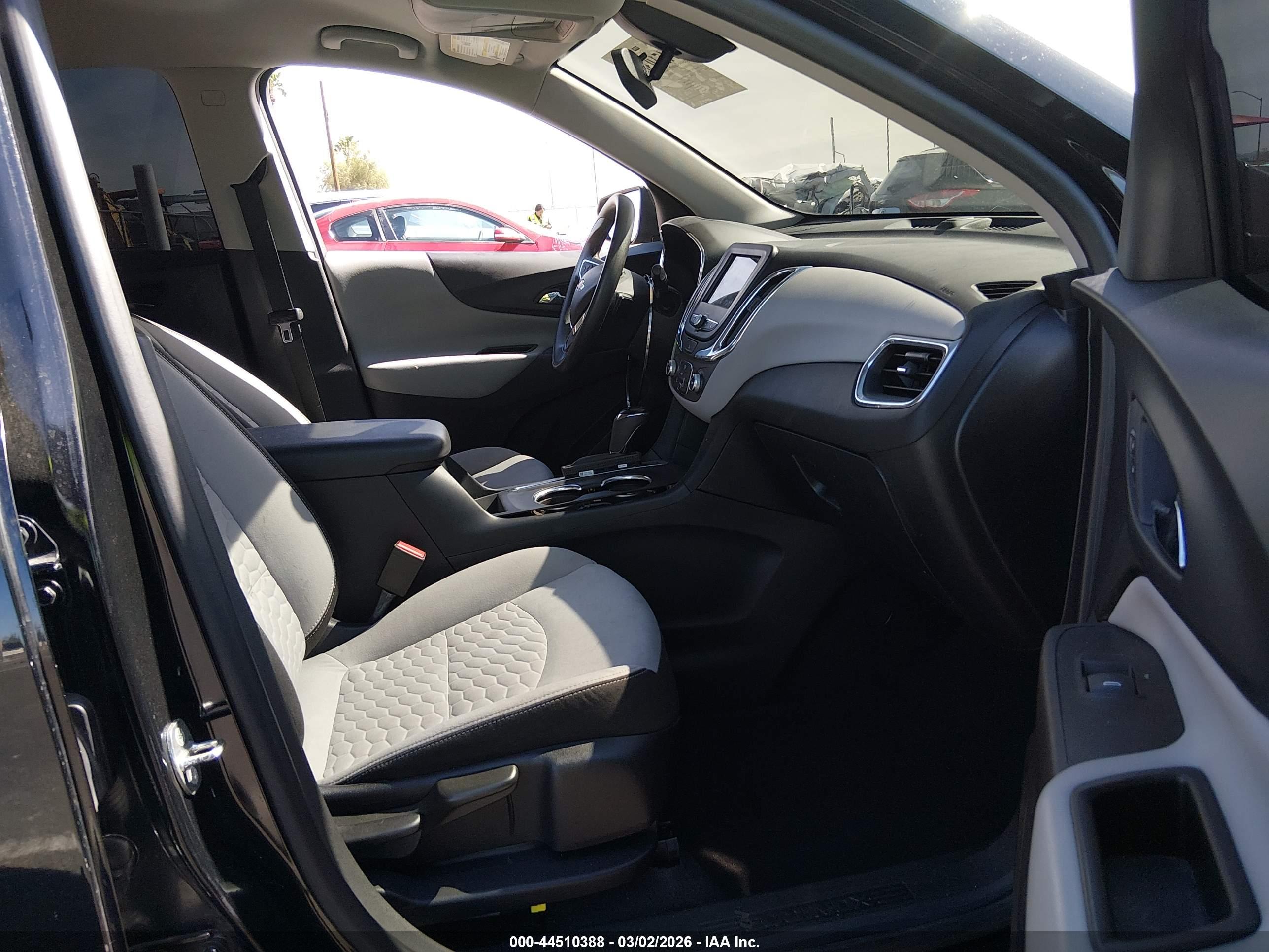 CHEVROLET EQUINOX image 5